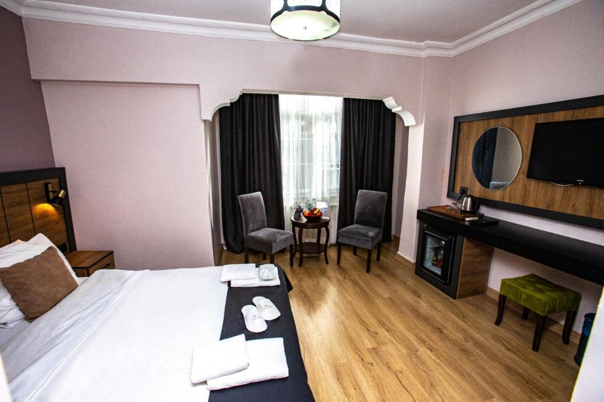 Standard Double or Twin Room photo 3