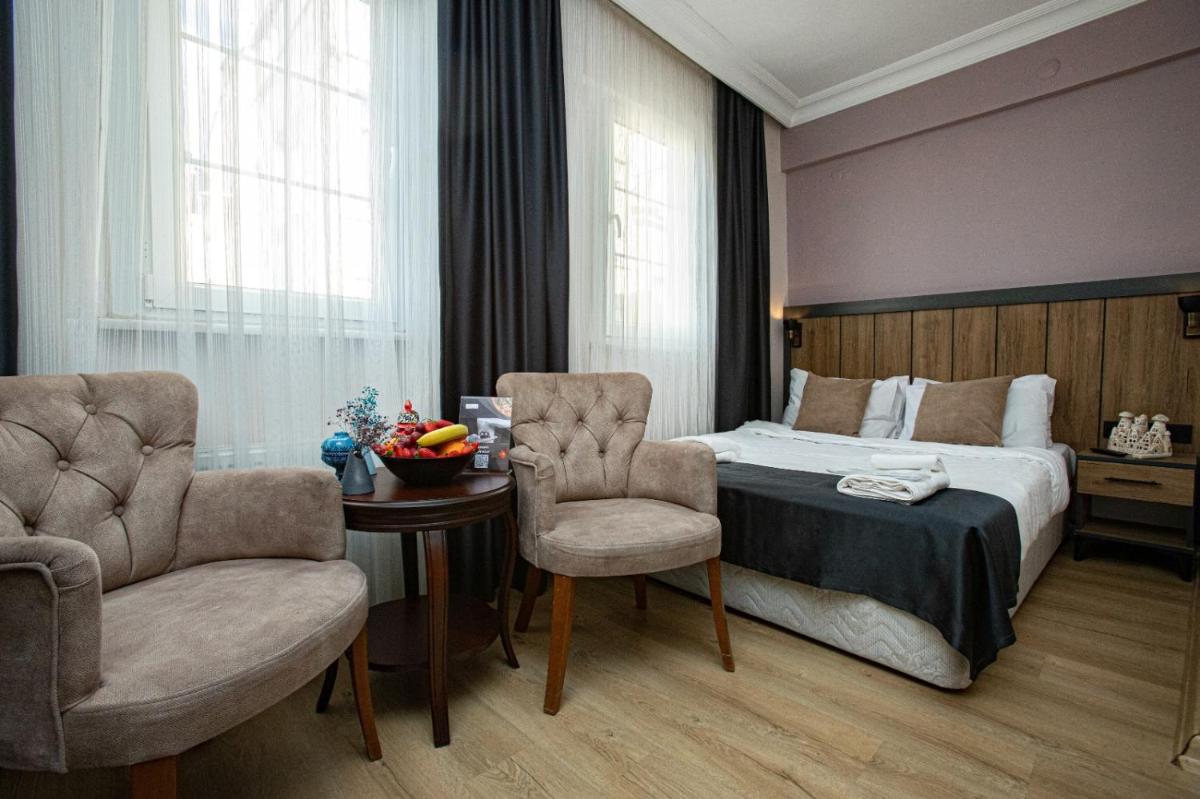 Standard Double or Twin Room photo 2
