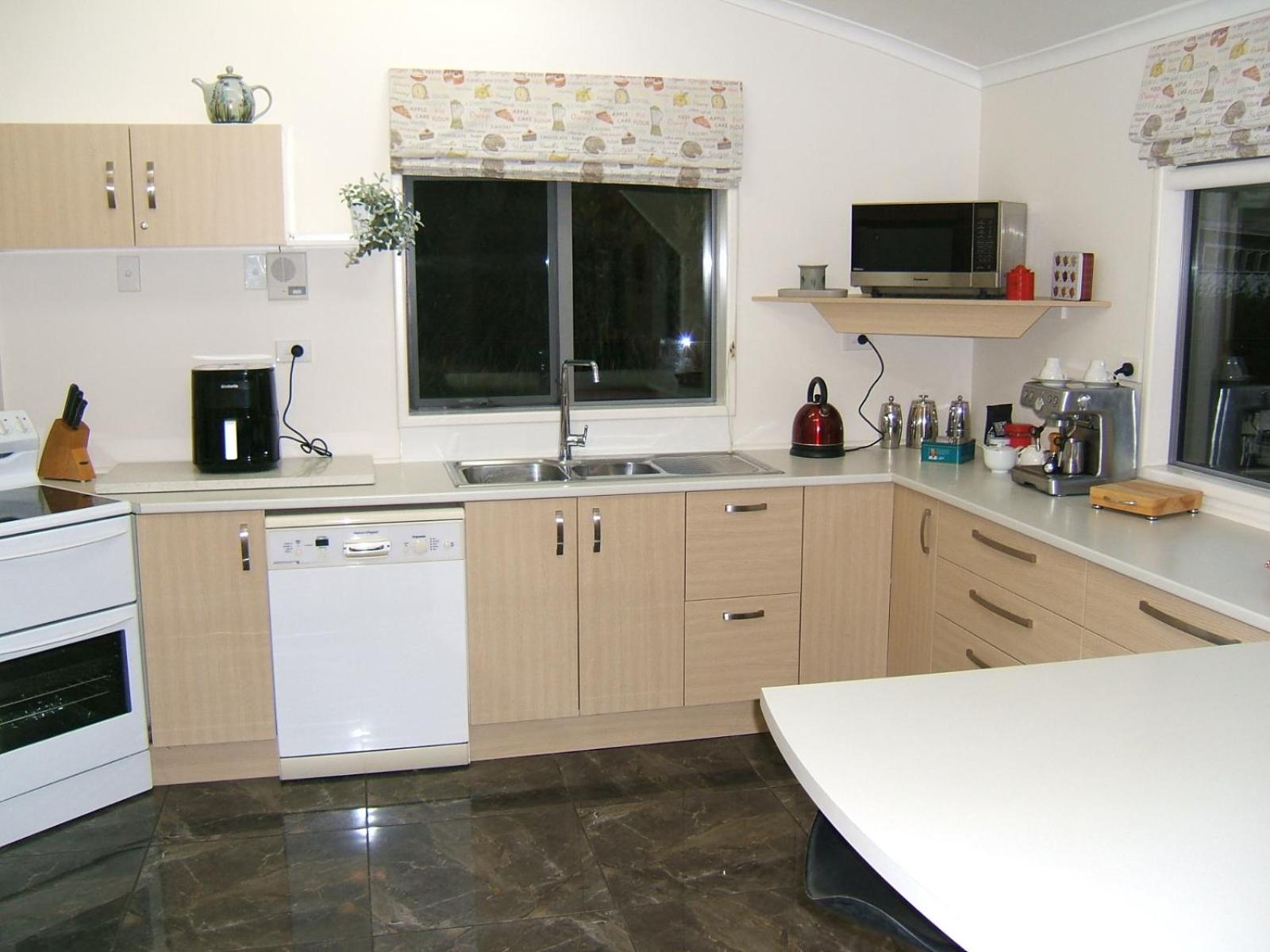 Two-Bedroom House photo 3