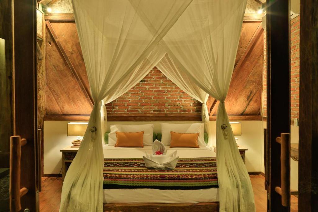 Villa One with Private Pool - Photo 3