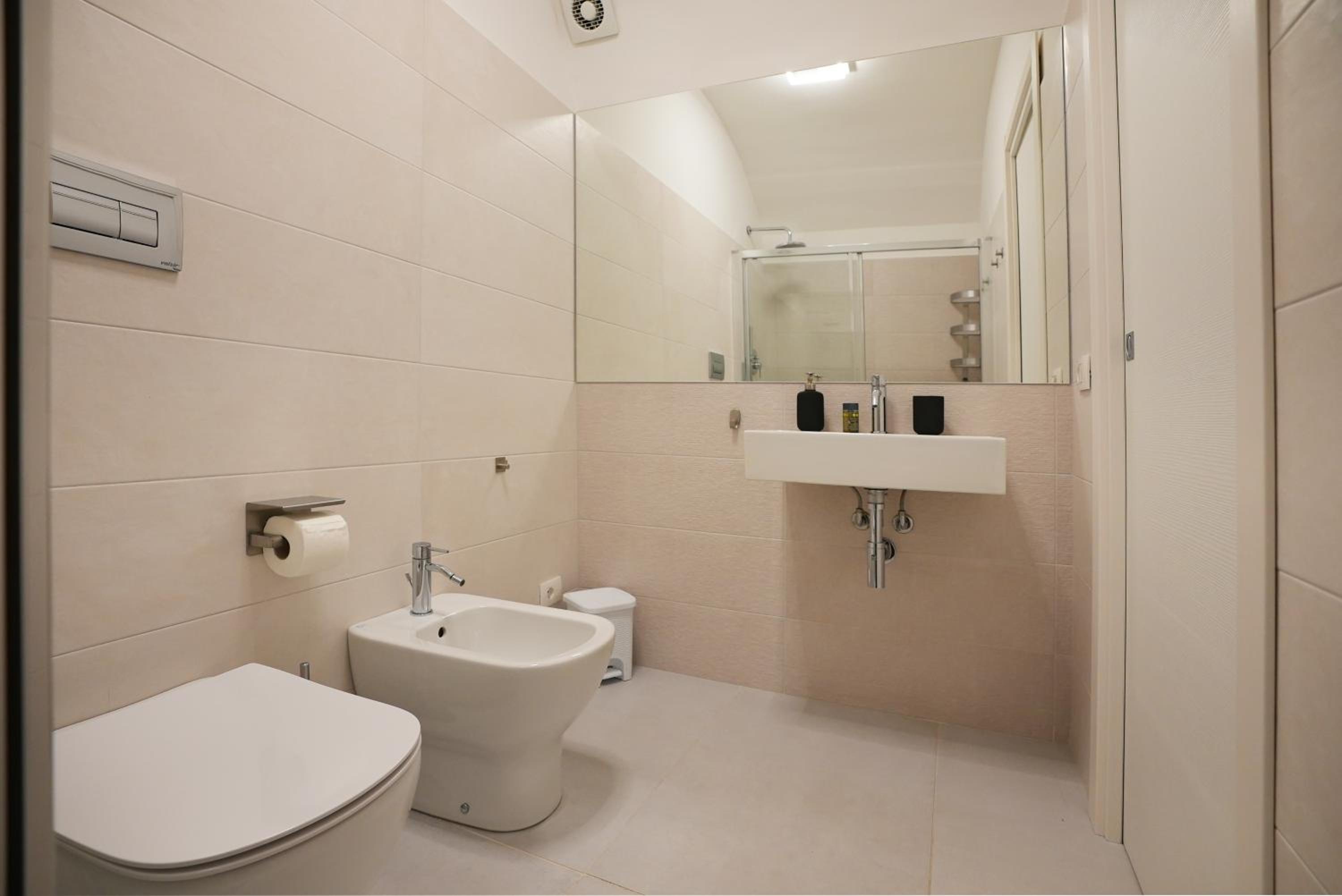 Two-Bedroom House photo 3