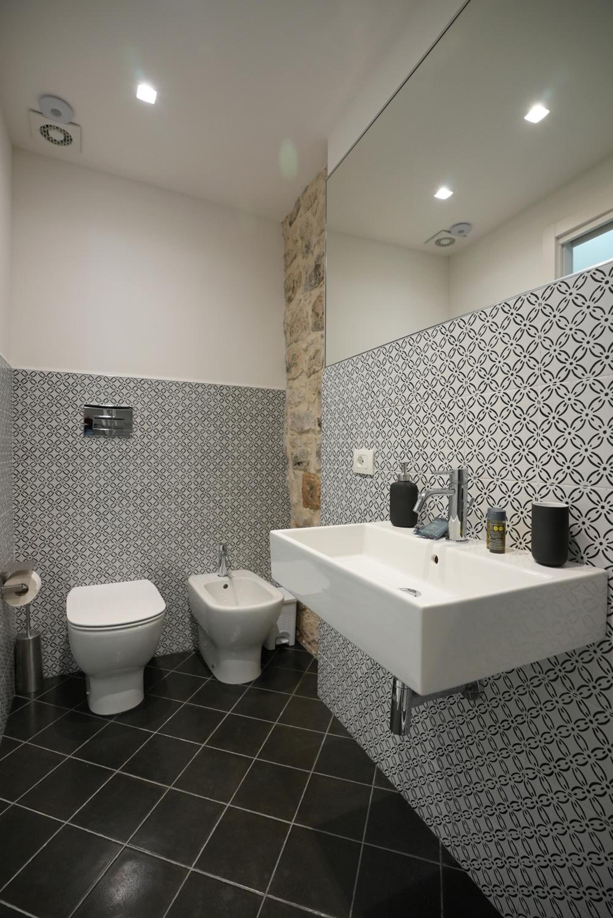 Two-Bedroom House photo 2