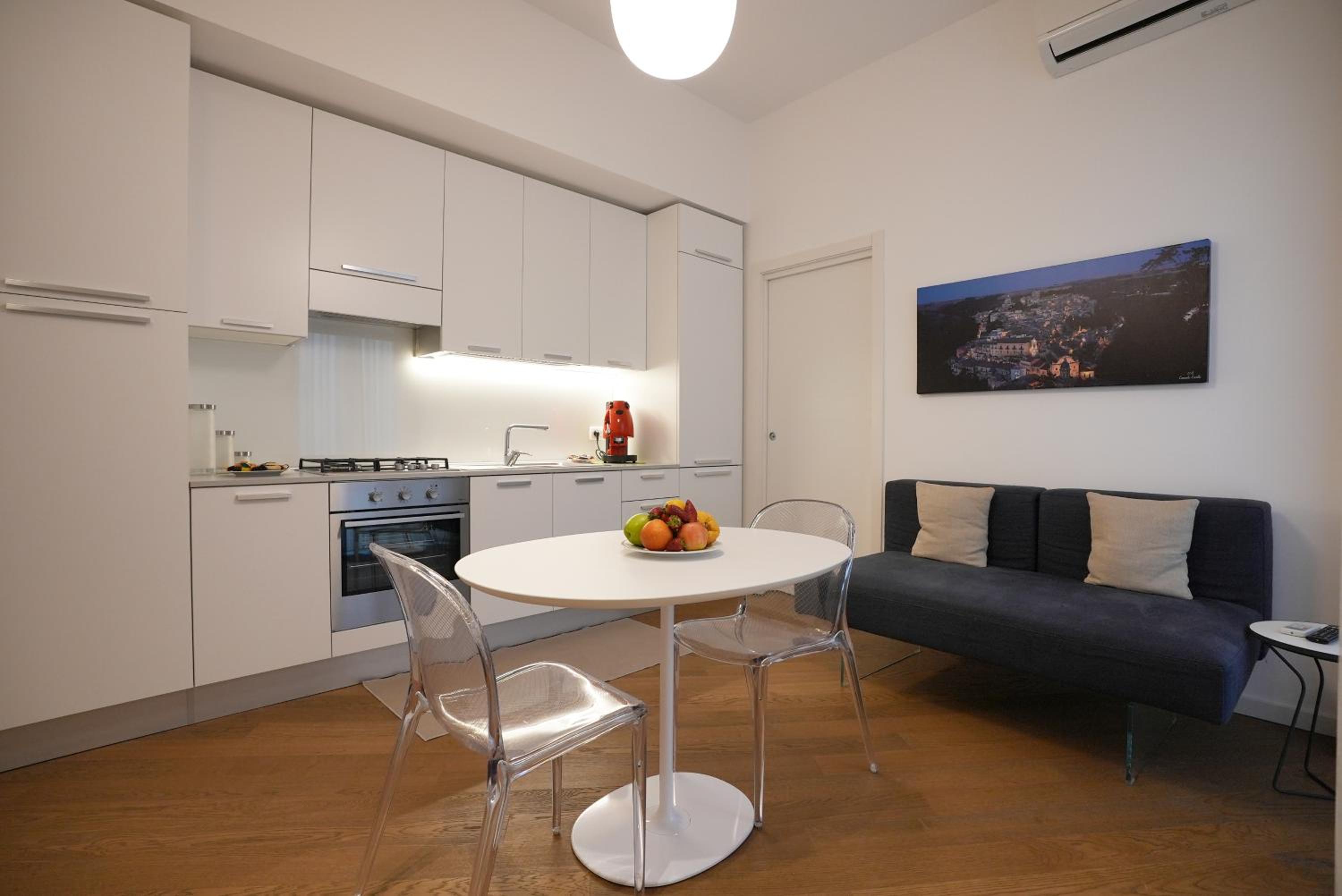 Apartment photo 3