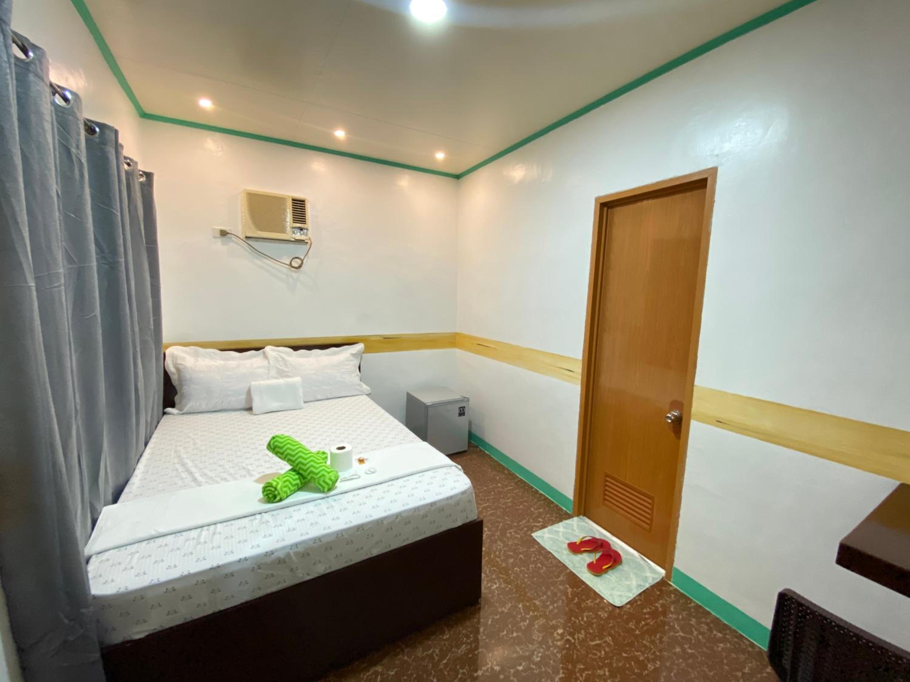Double Room With Private Bathroom photo 2