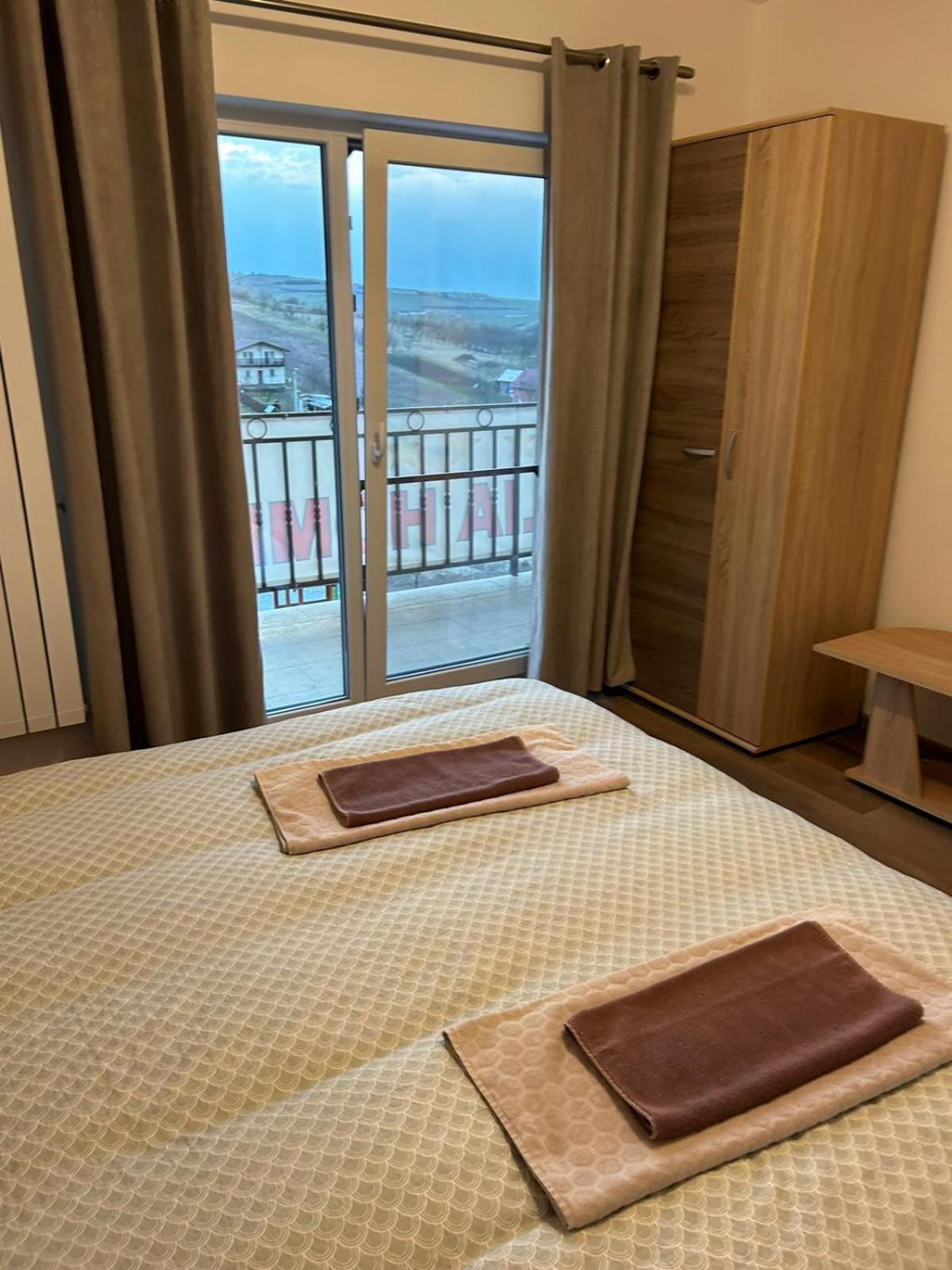 Apartment with Balcony photo 1