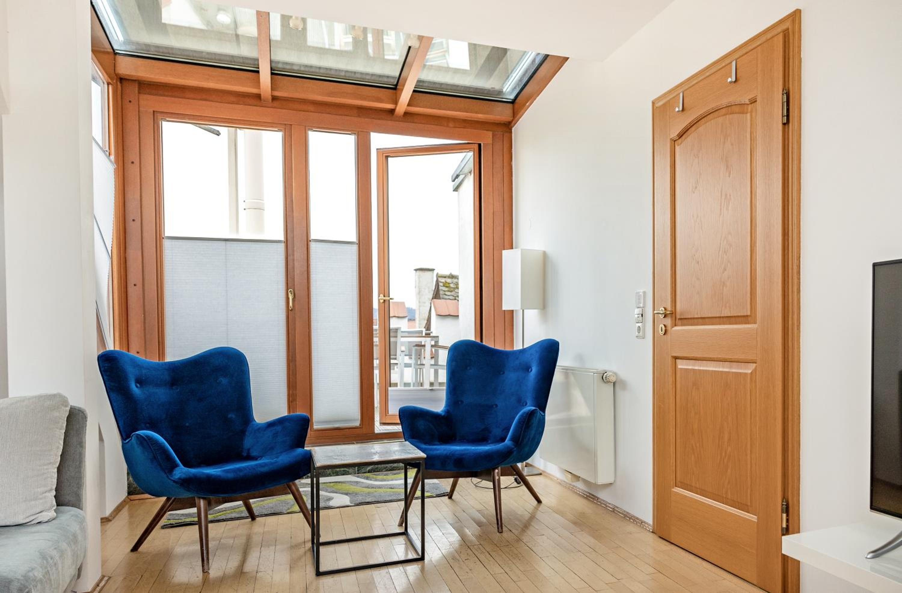 Superior Suite - Photo 13