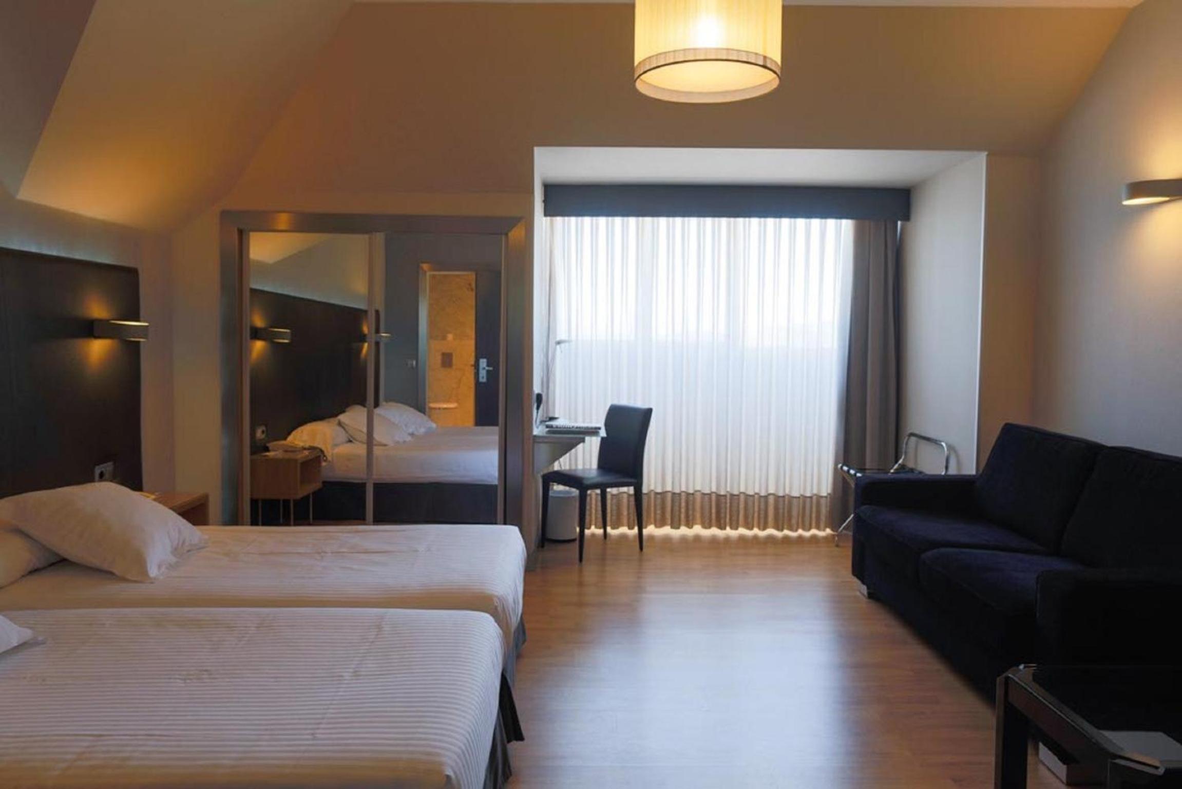 Habitación Familiar (2 Adultos + 2 Niños)