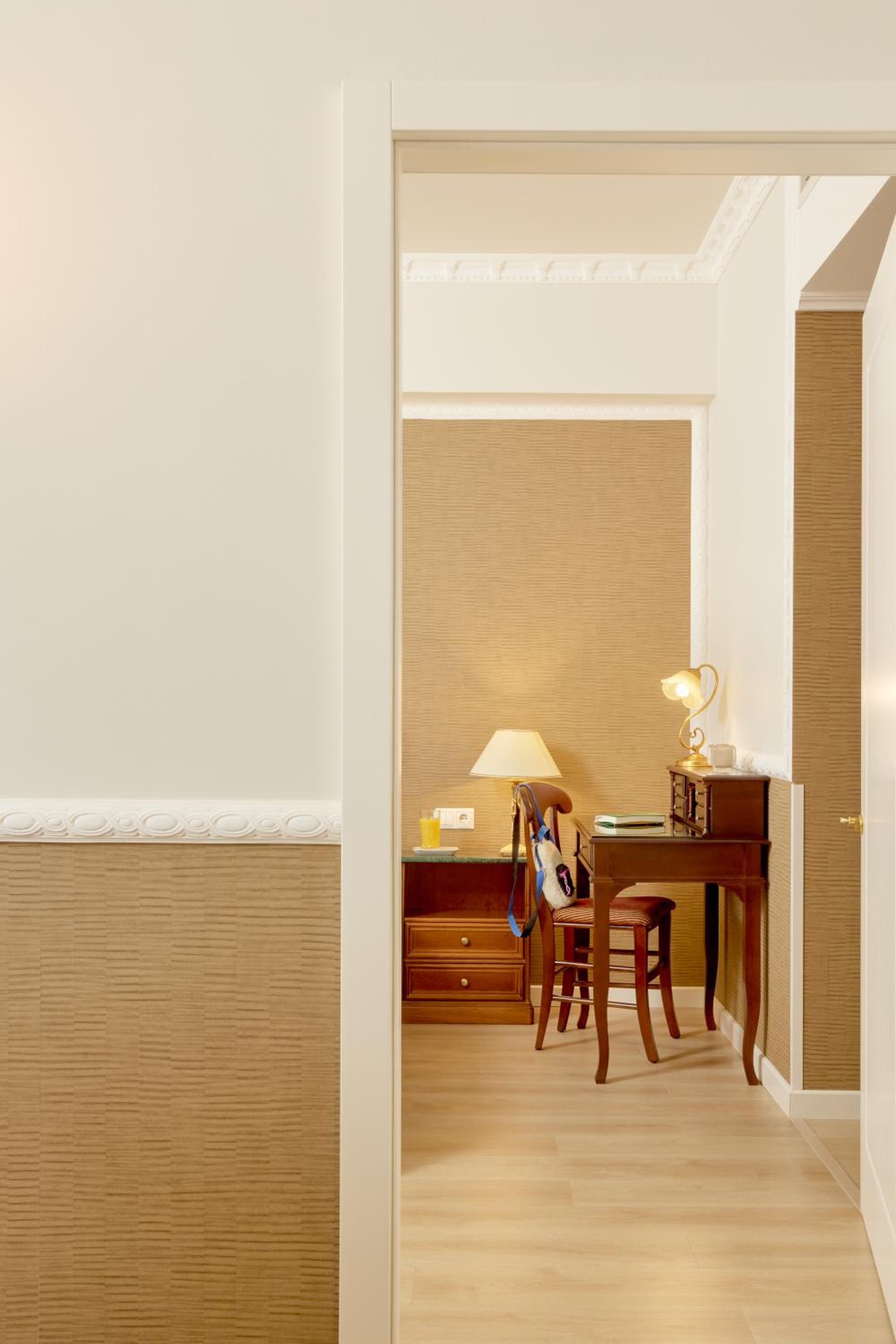 Classic Connecting Rooms - Photo 4
