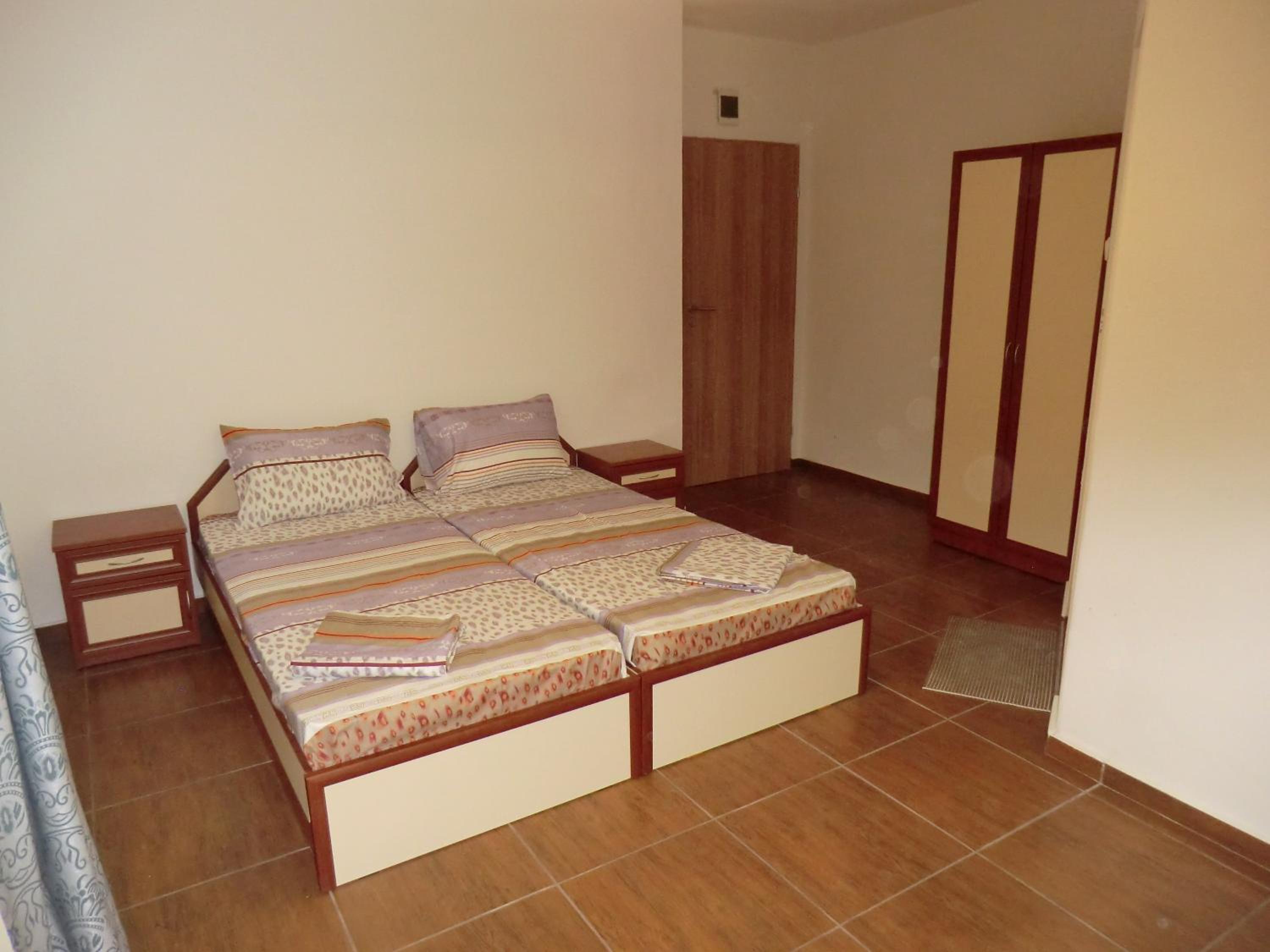 Standard Twin Room photo 3