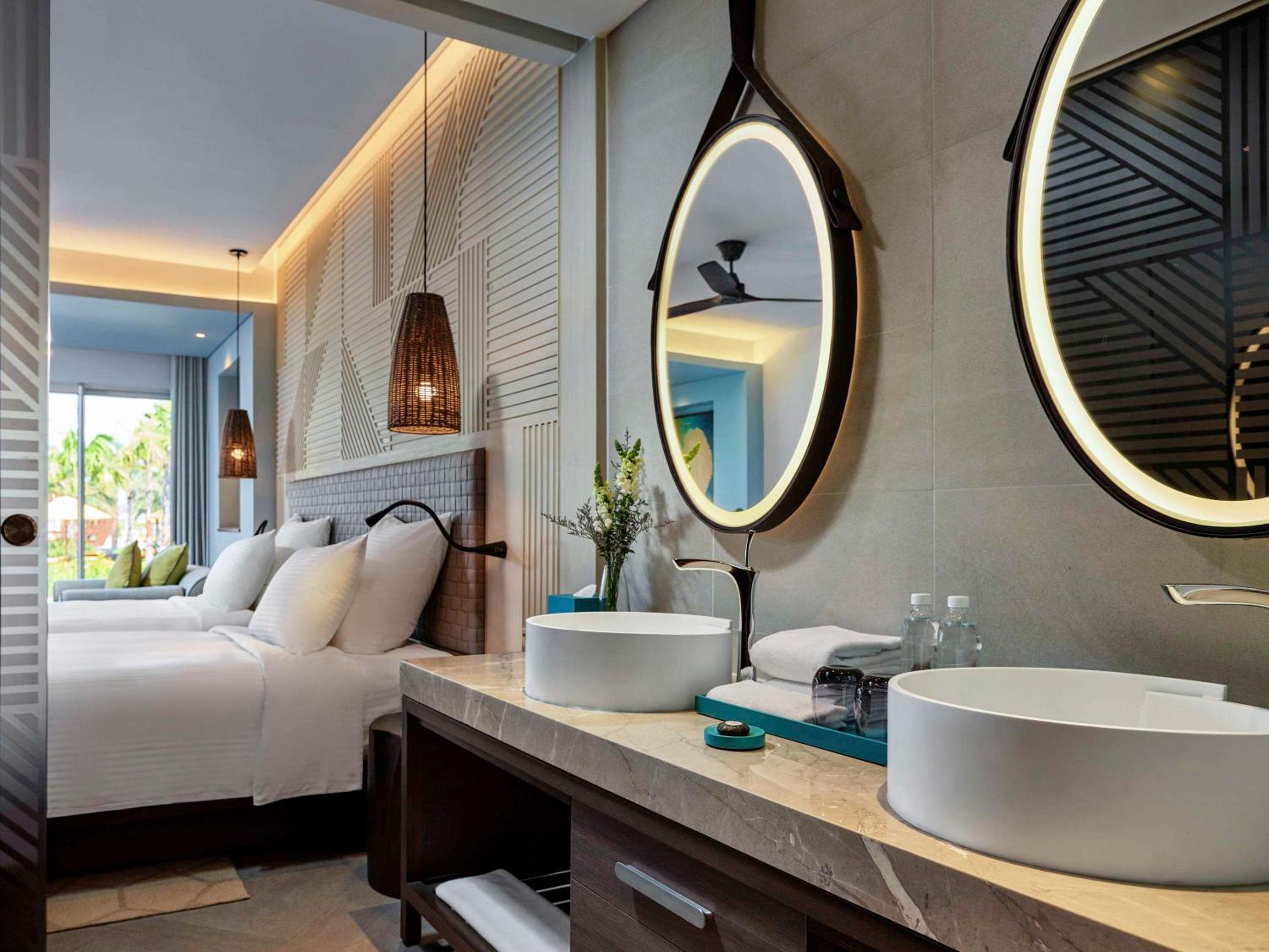 Superior Room with Two Zip Beds and Balcony - Photo 2