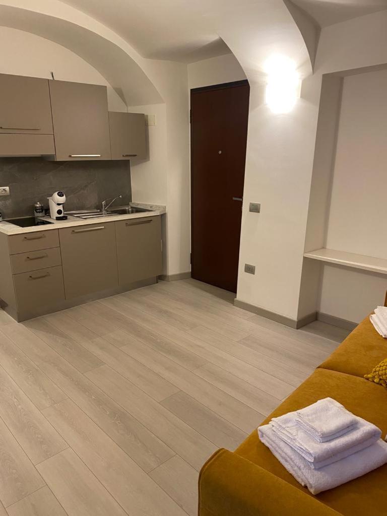Studio Apartment photo 2