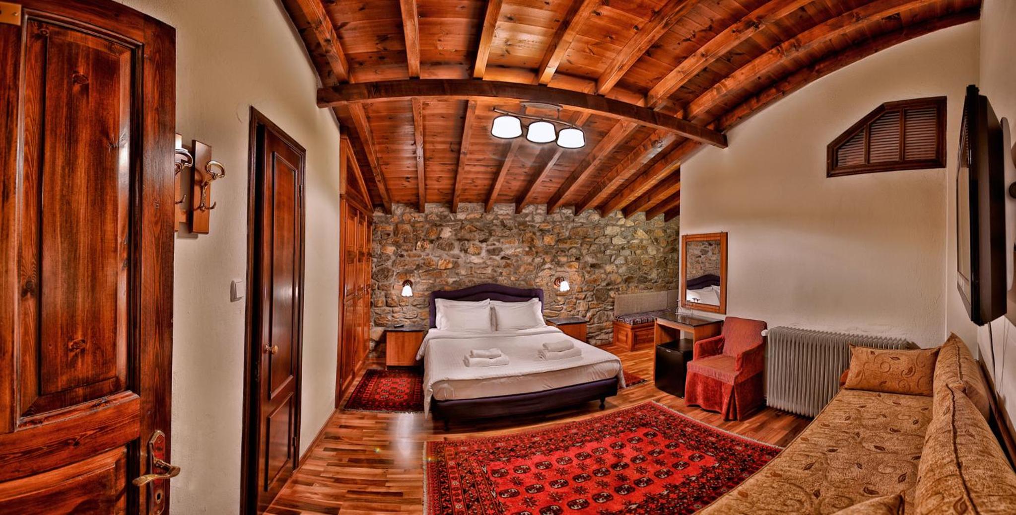 Double Room - Attic - Photo 2