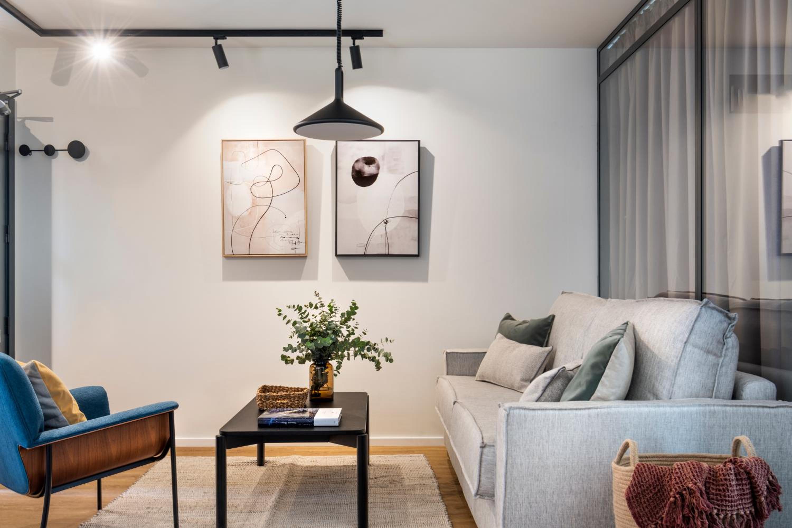 Apartamento de una habitación con balcón