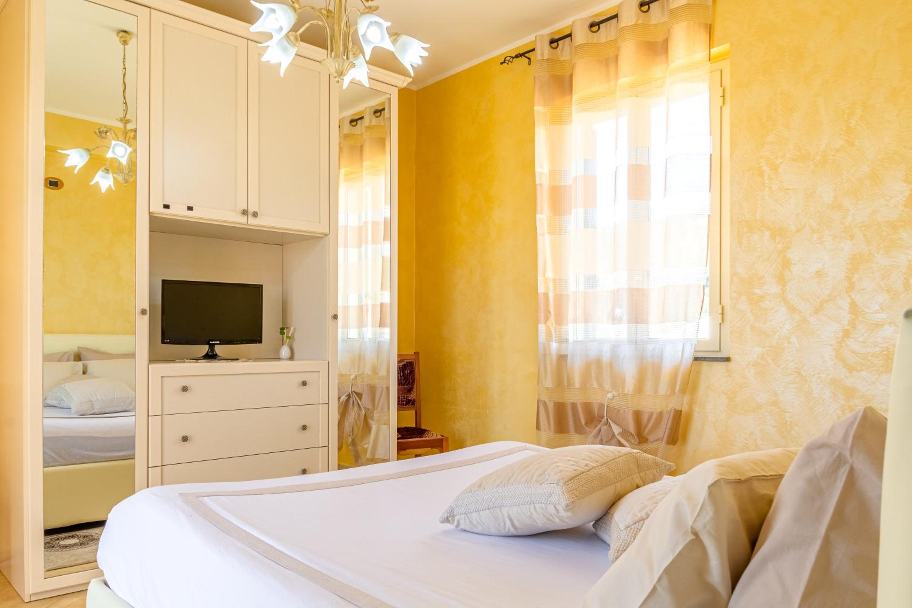 Villa photo 3
