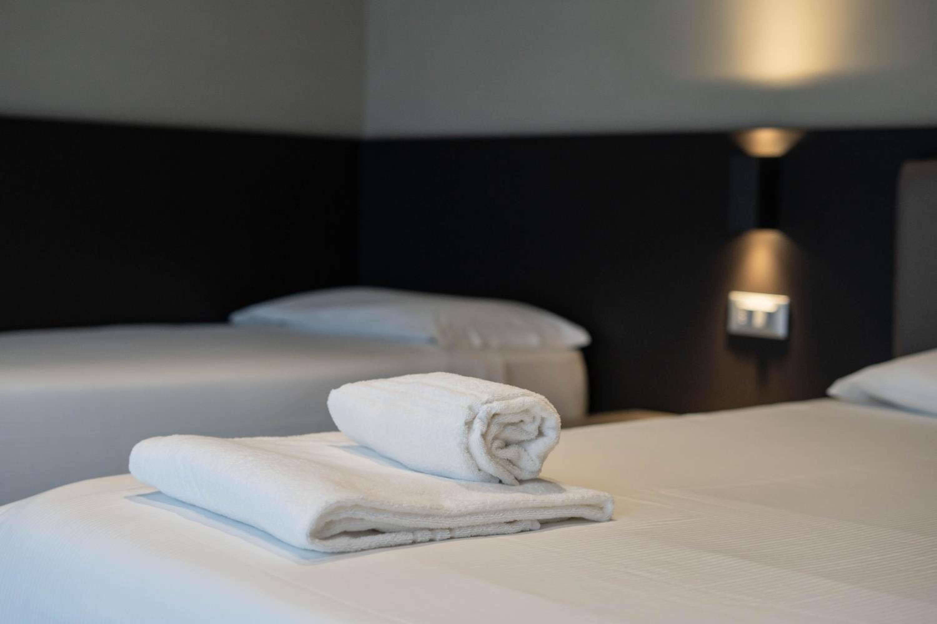Quadruple Room - Photo 1