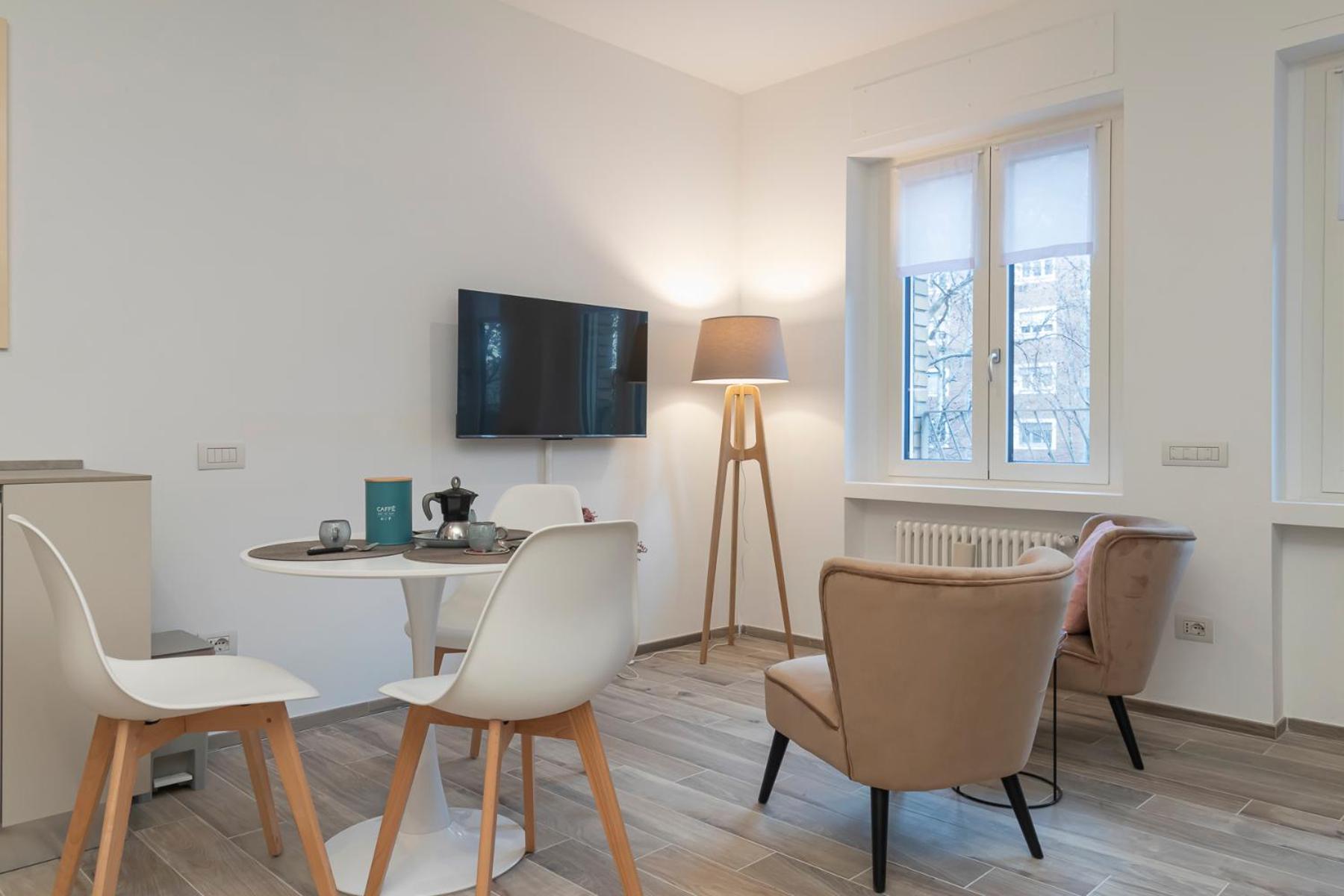 One-Bedroom Apartment