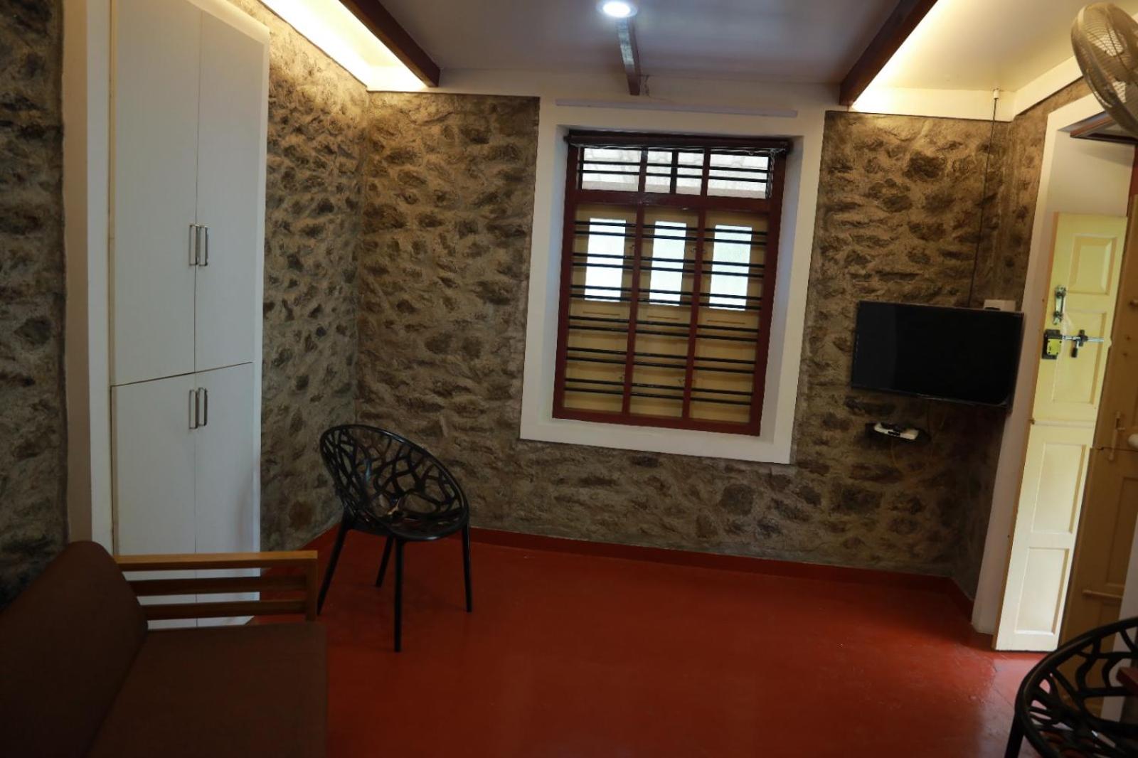 Cottage with Garden View - Photo 10