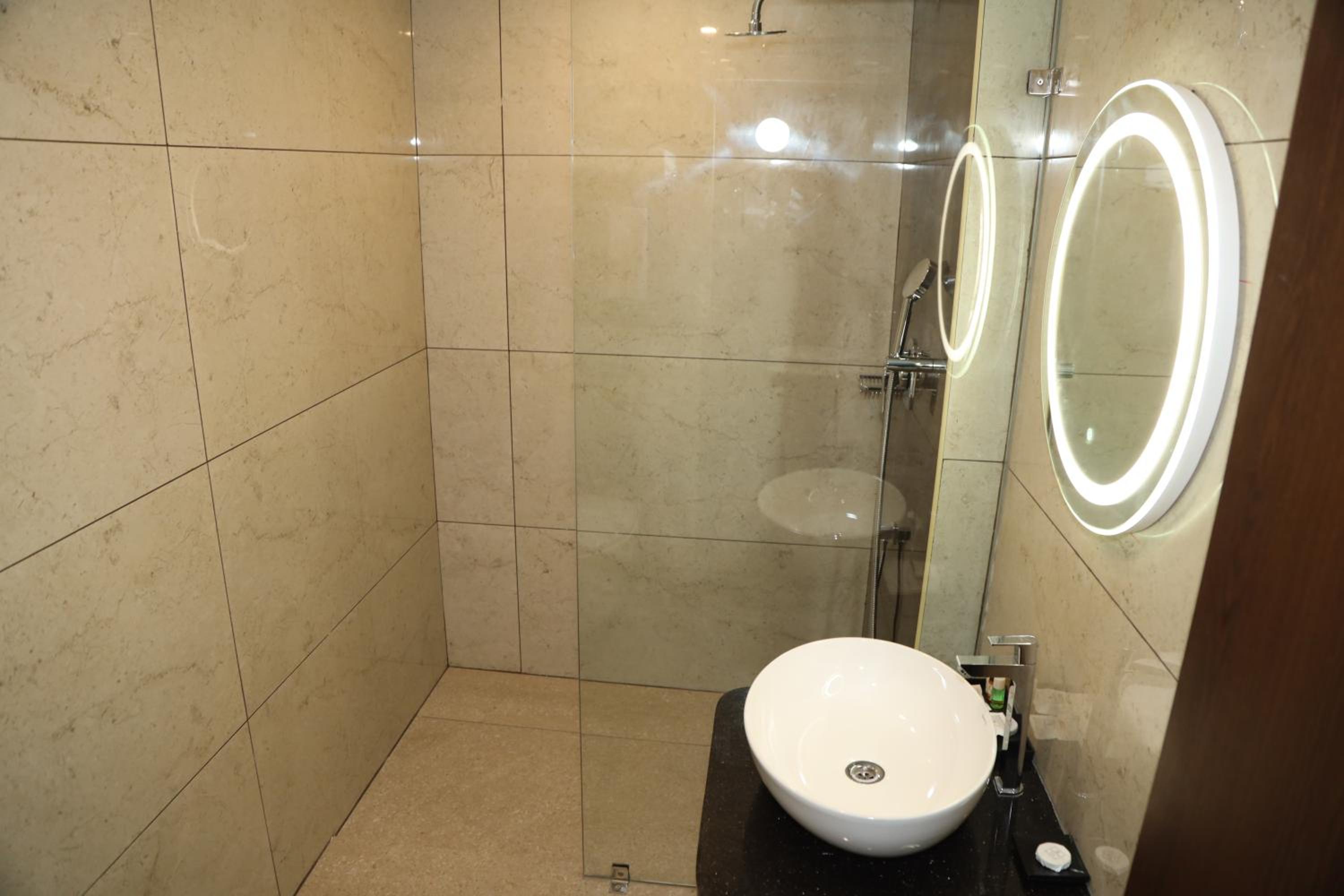 Deluxe Room - Photo 3