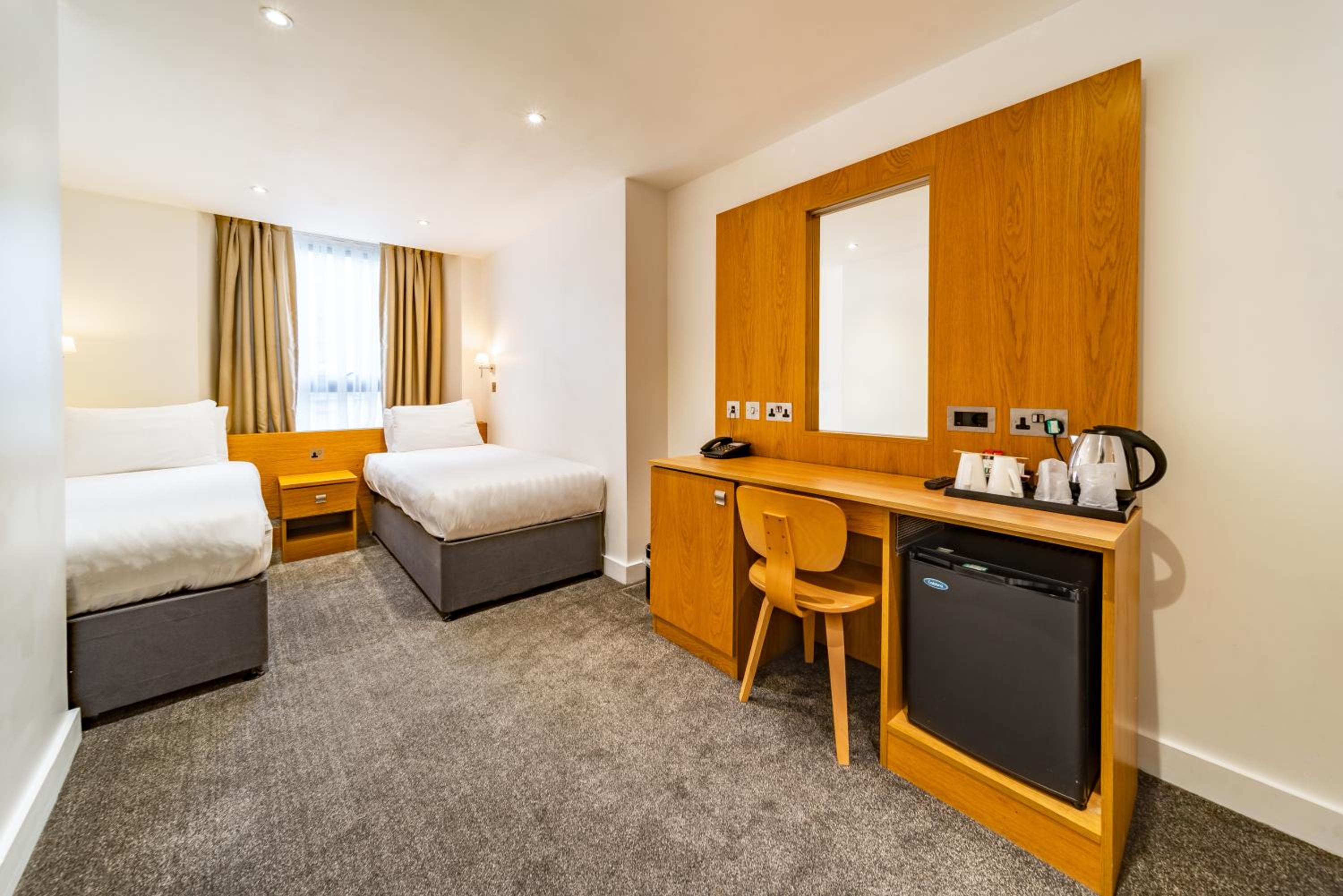 Original Twin Room photo 1