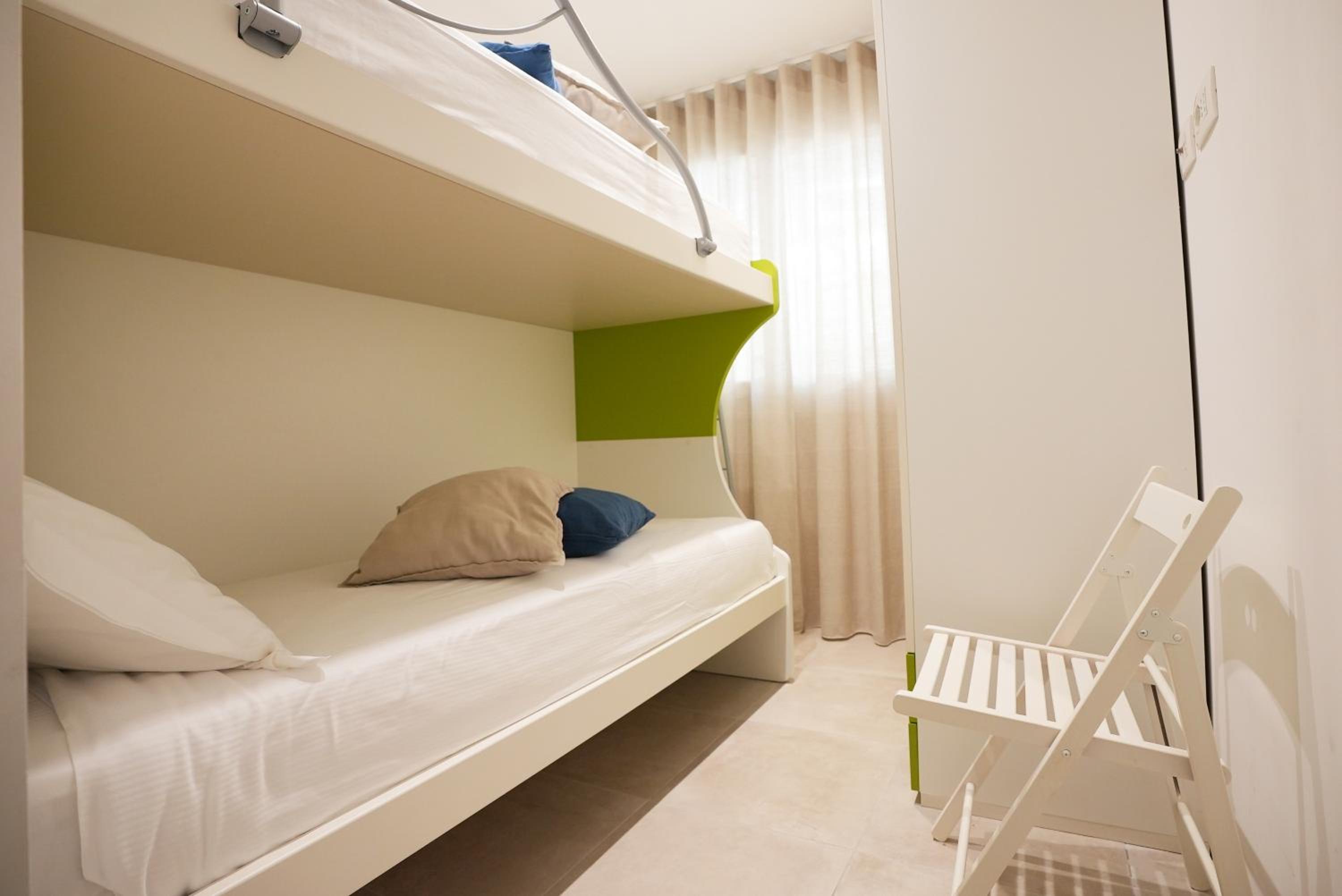 Apartment - Ground Floor photo 3
