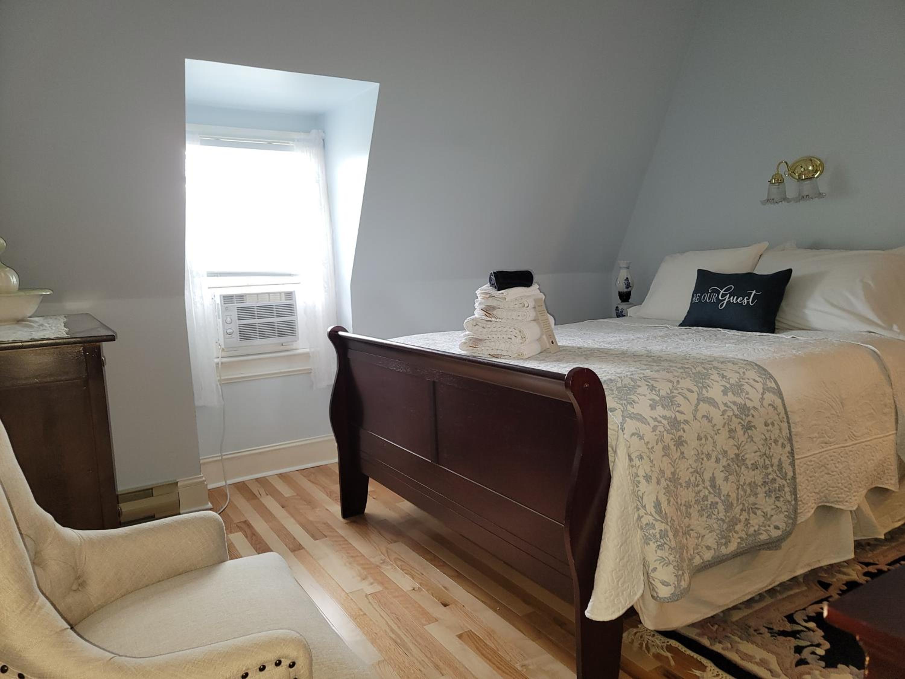 Queen Room