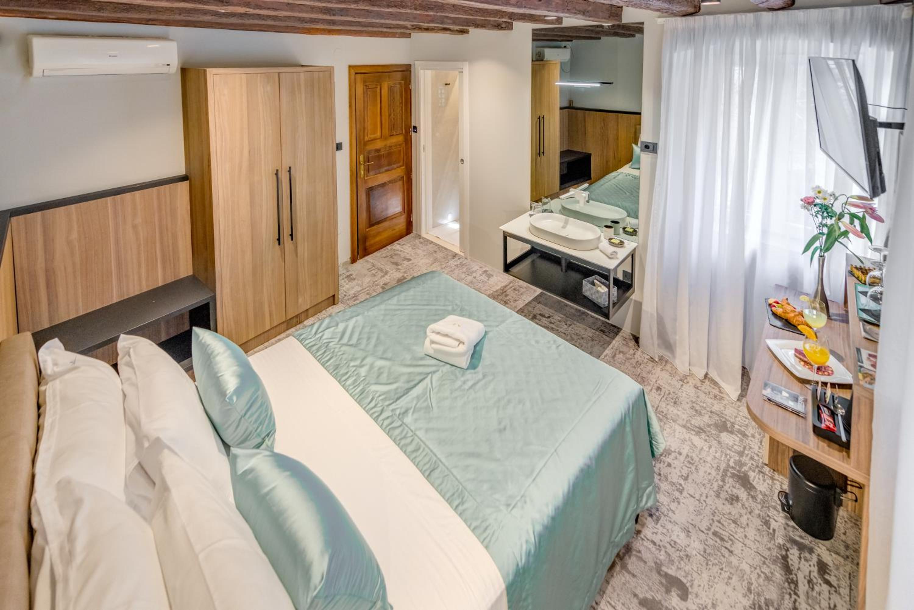 Deluxe Single Room photo 2