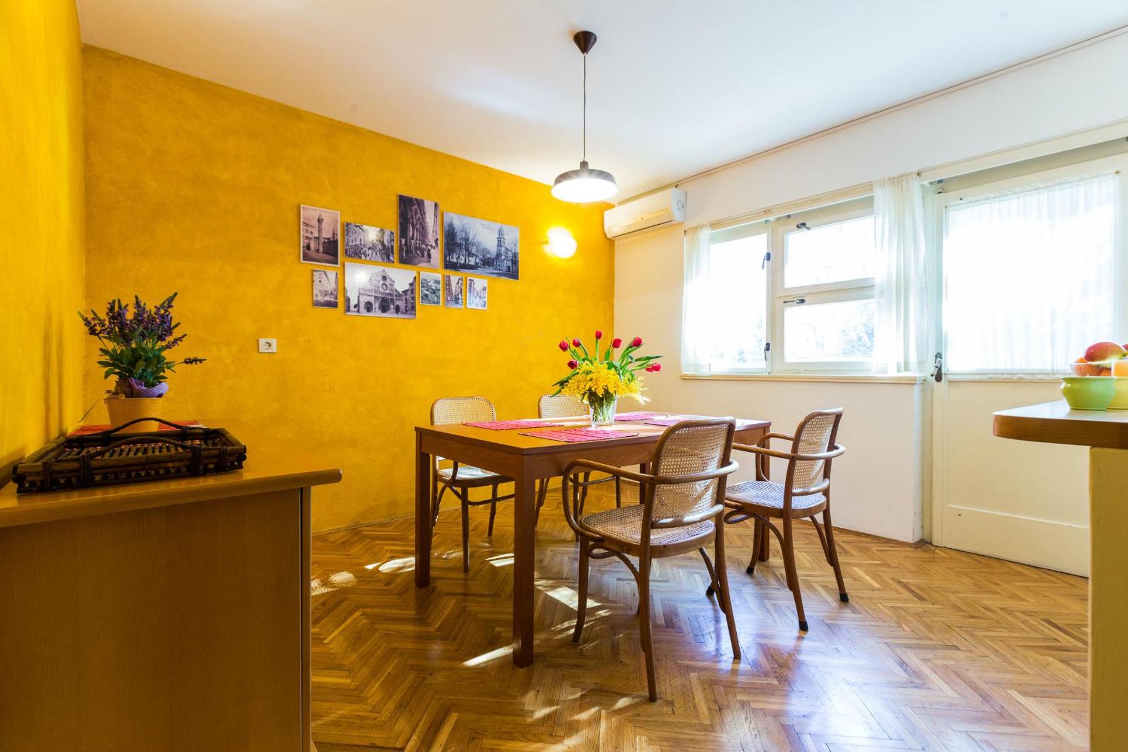 One-Bedroom Apartment - Photo 7