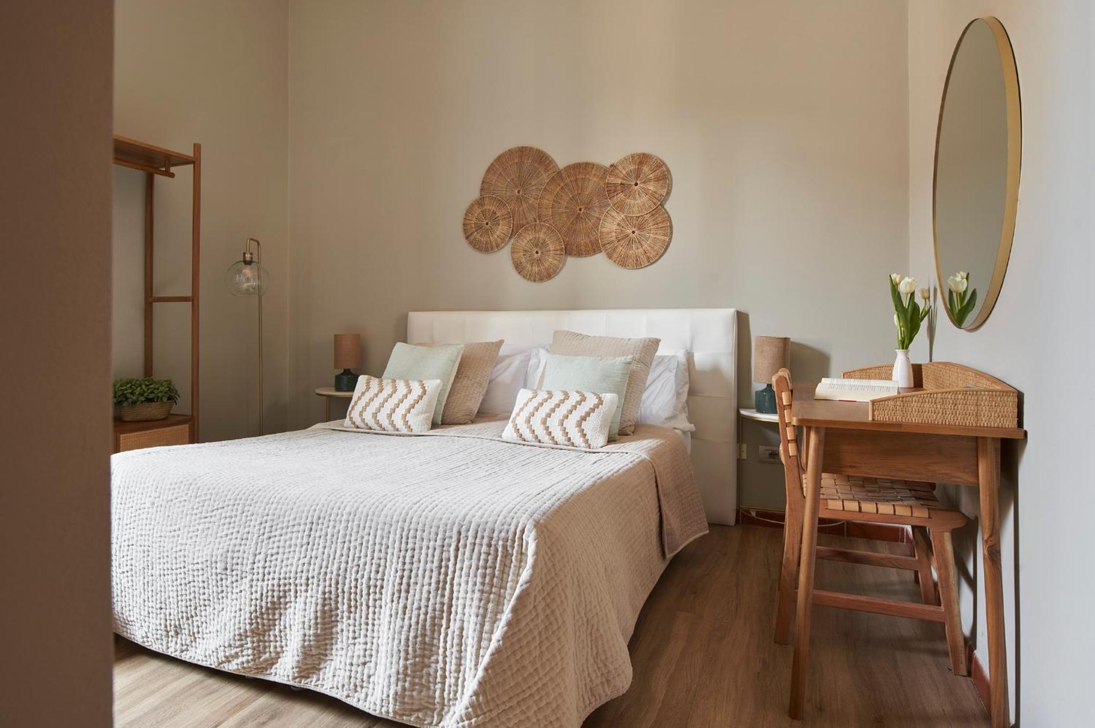 Double or Twin Room with Private Bathroom photo 2