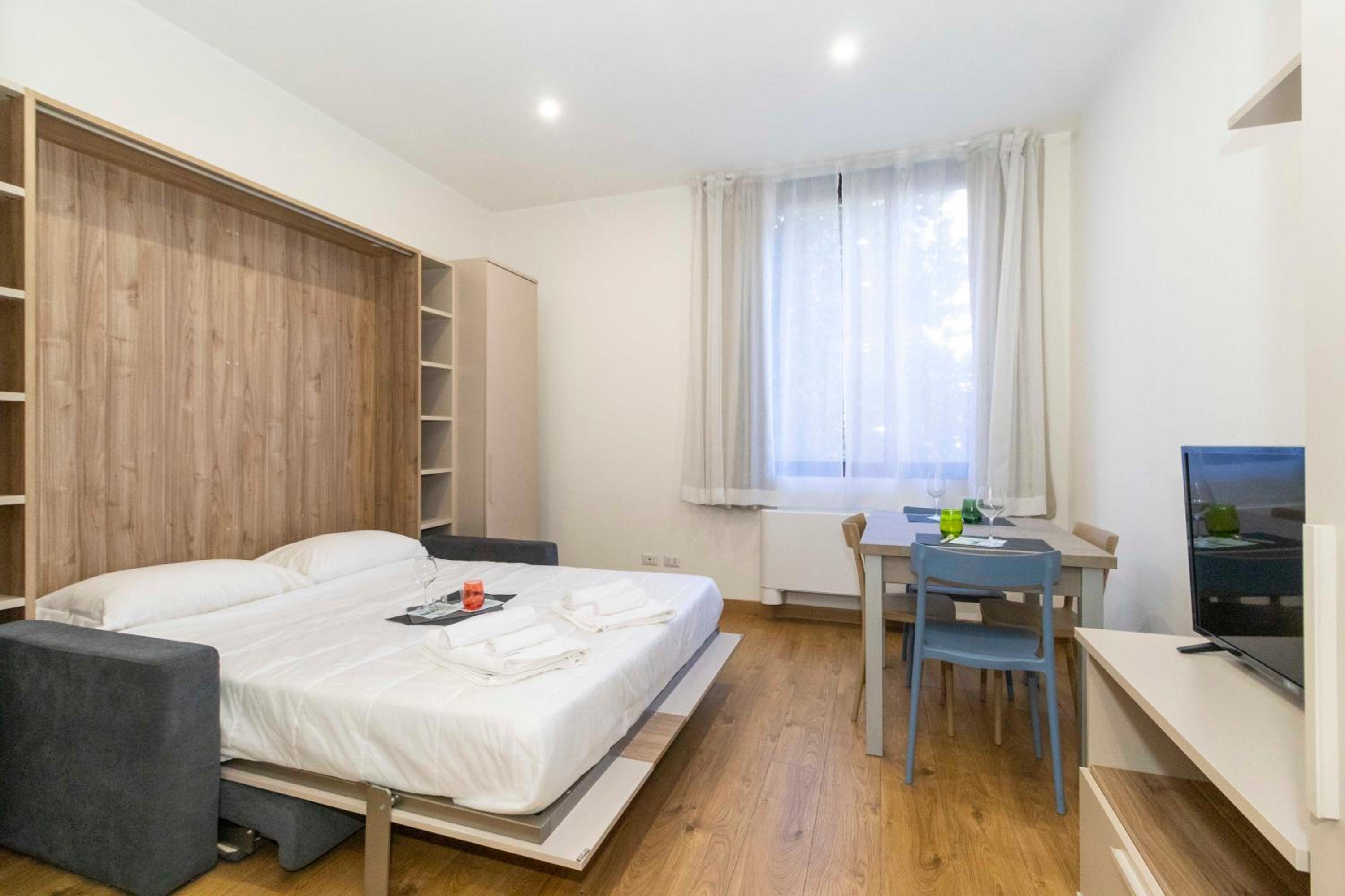 Studio Apartment