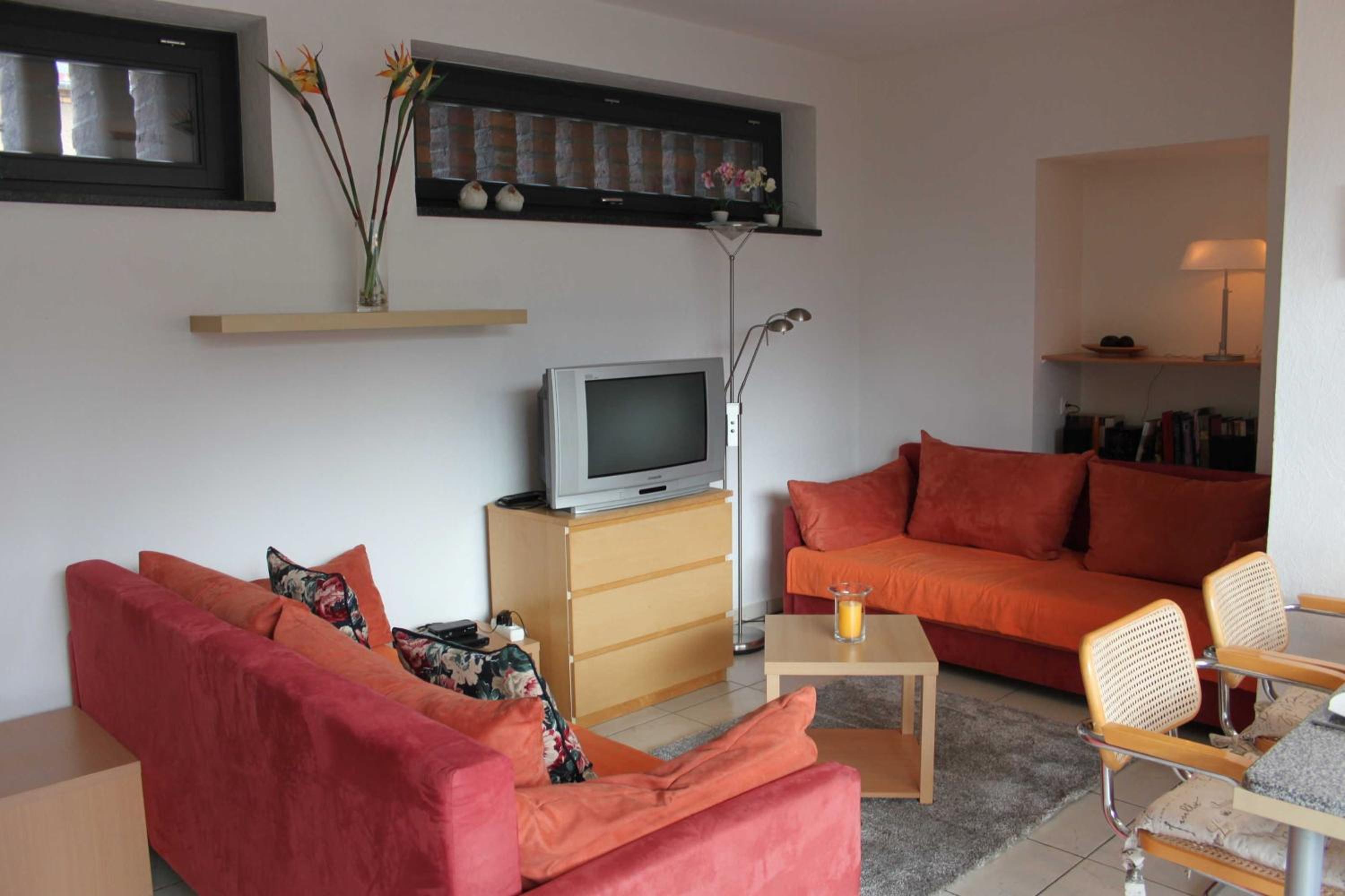 One-Bedroom Apartment with Terrace photo 2