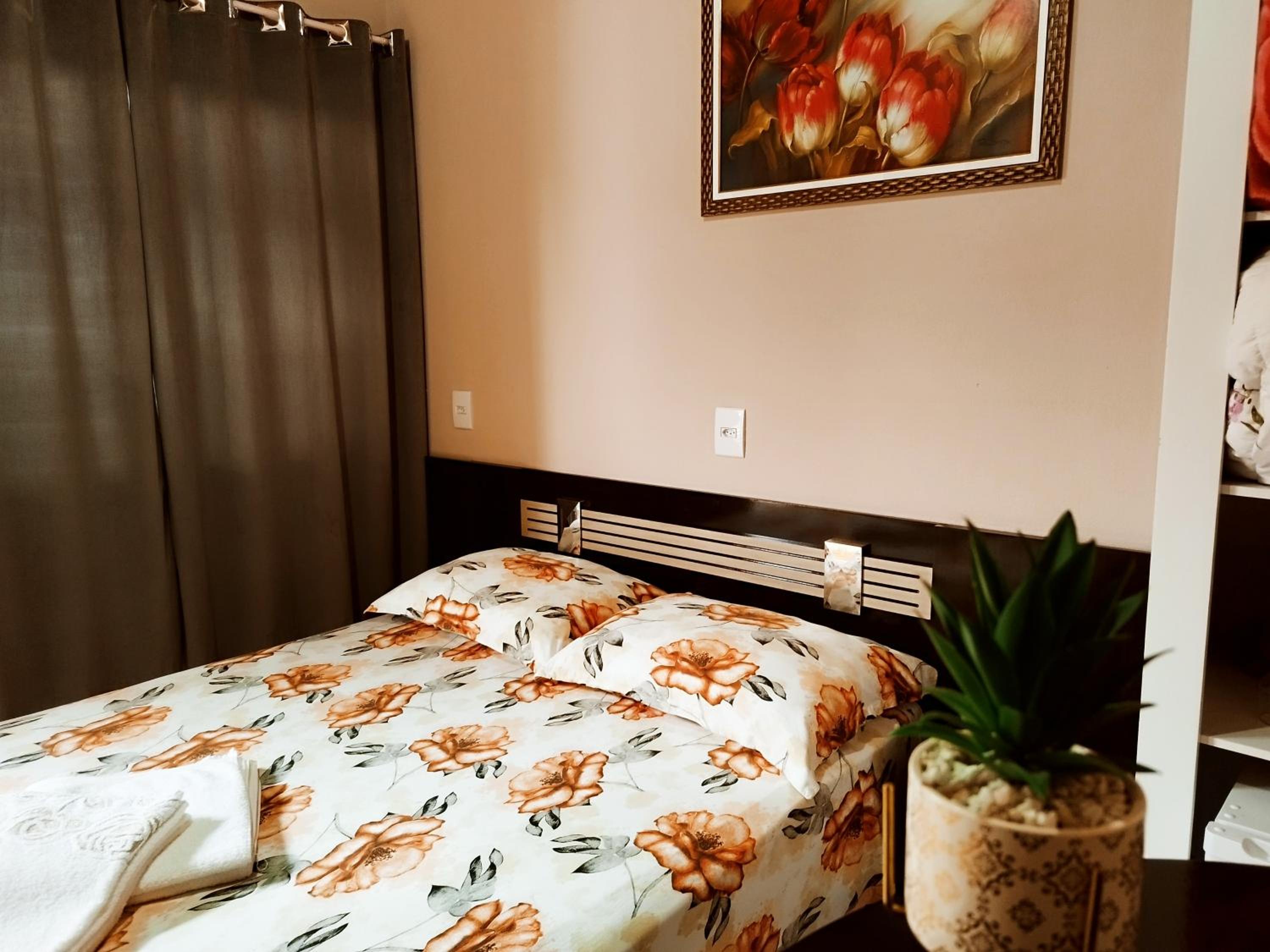 Suite - Photo 2
