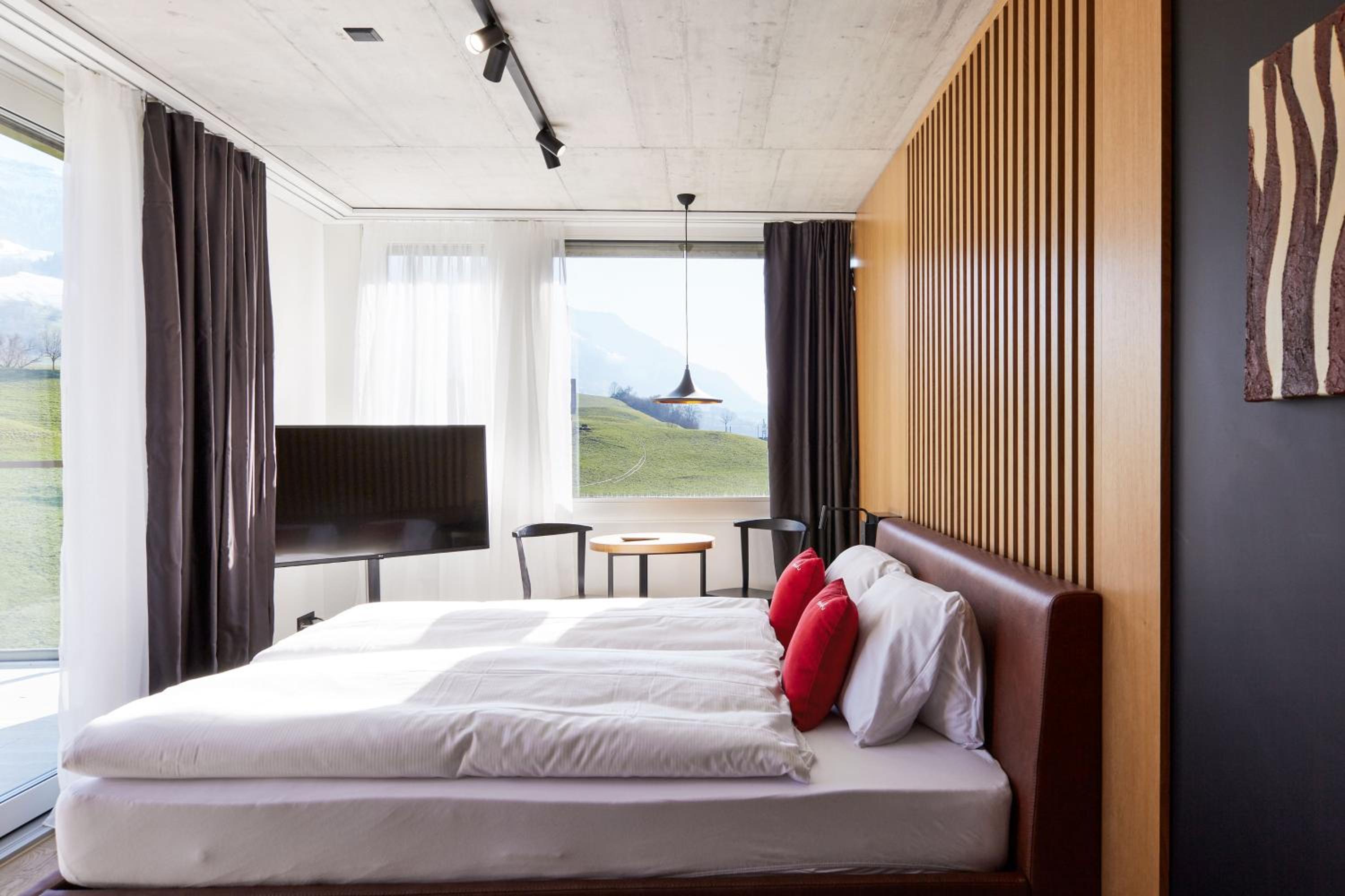 Superior King Room - Photo 1