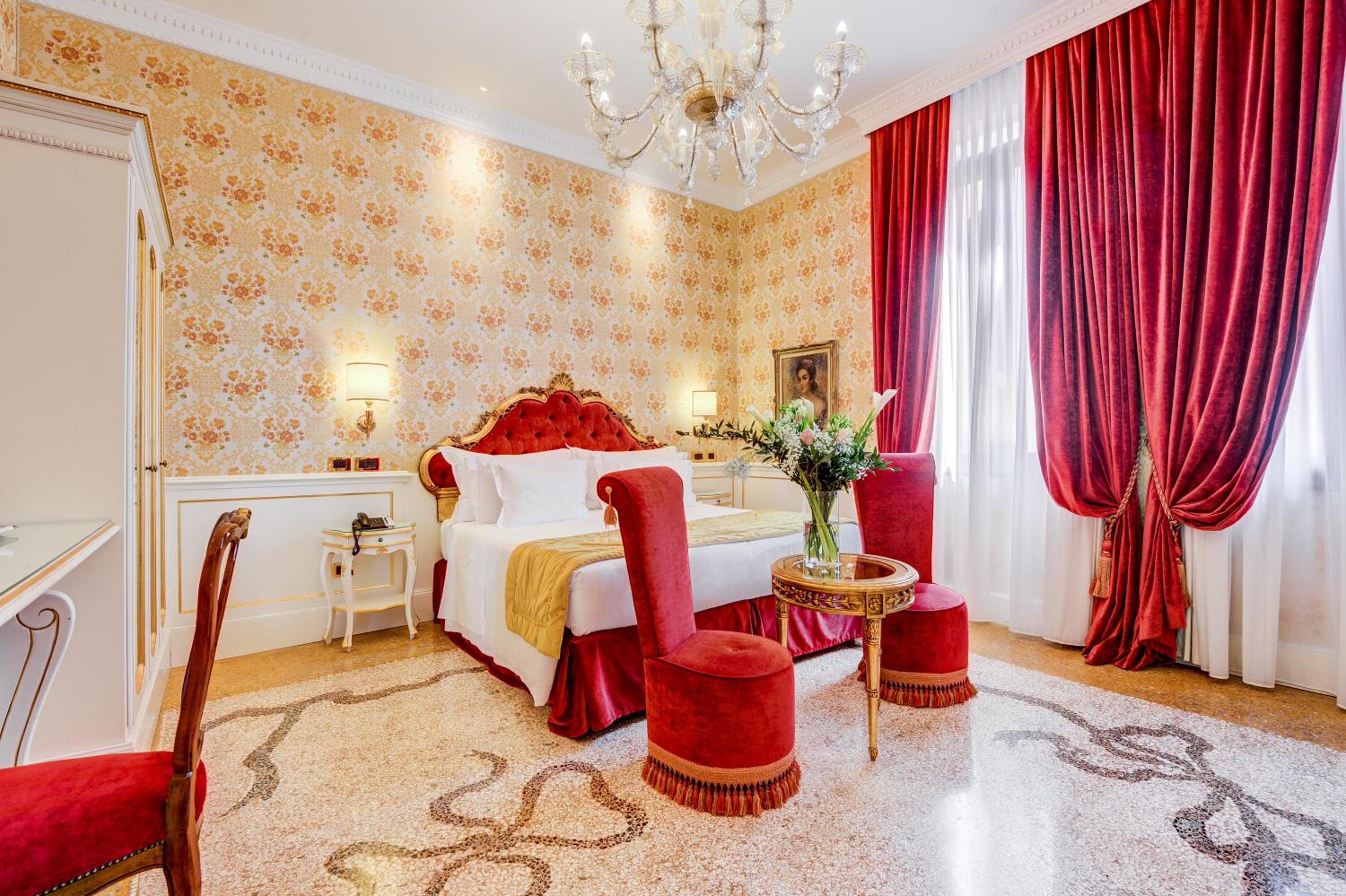 Superior Double or Twin Room photo 1