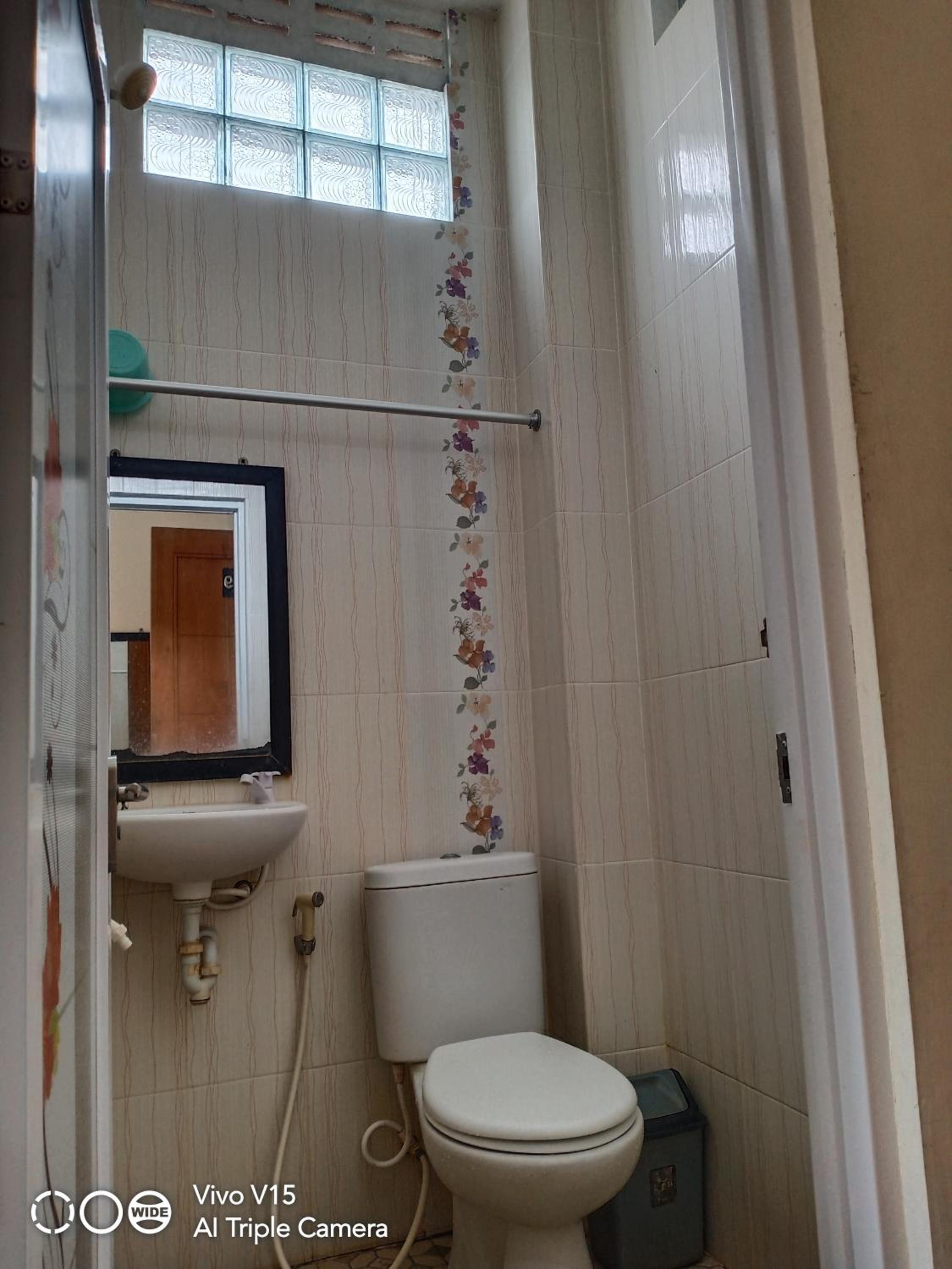 Family Room with Private Bathroom - Photo 64