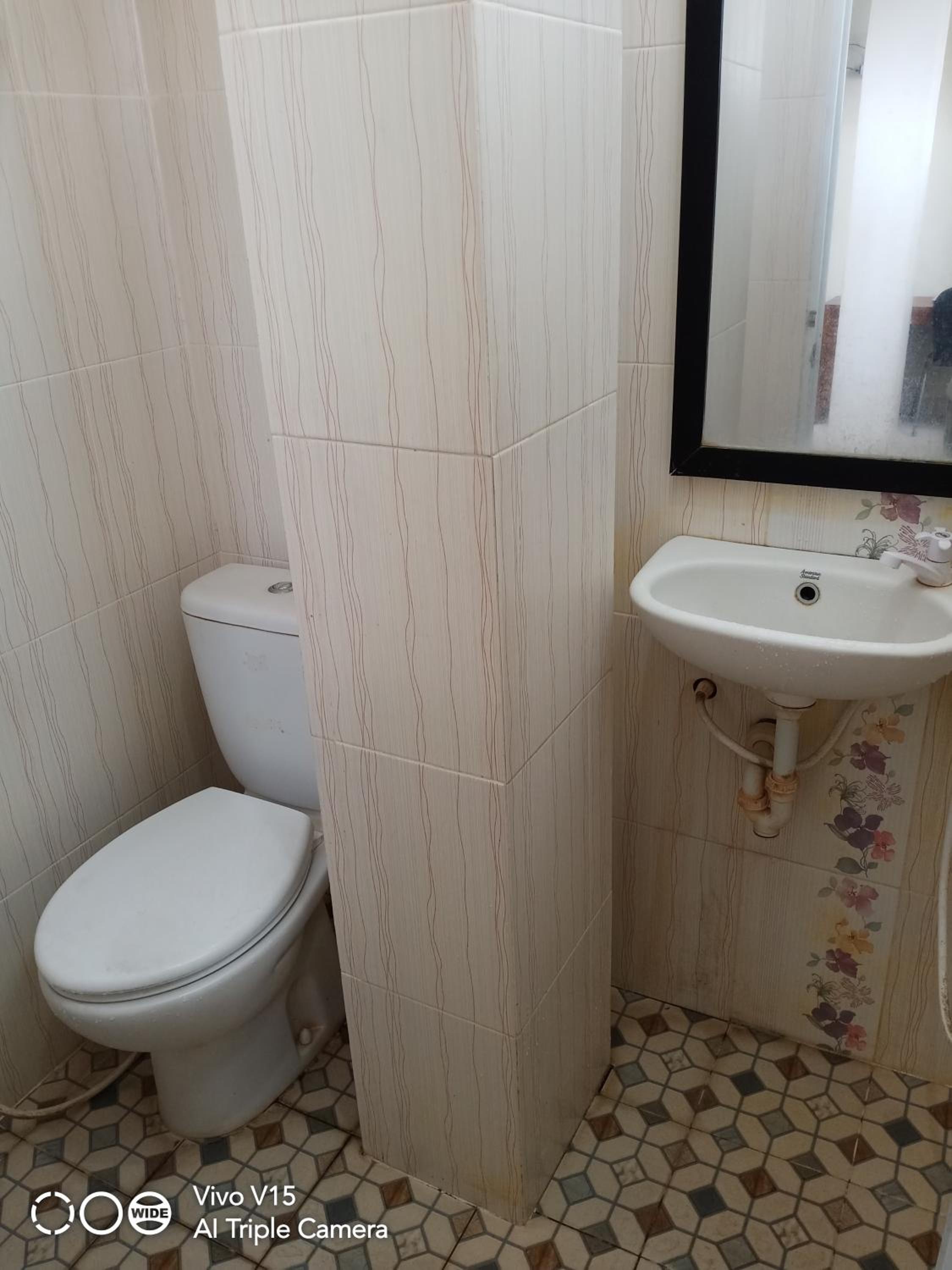 Family Room with Private Bathroom - Photo 24