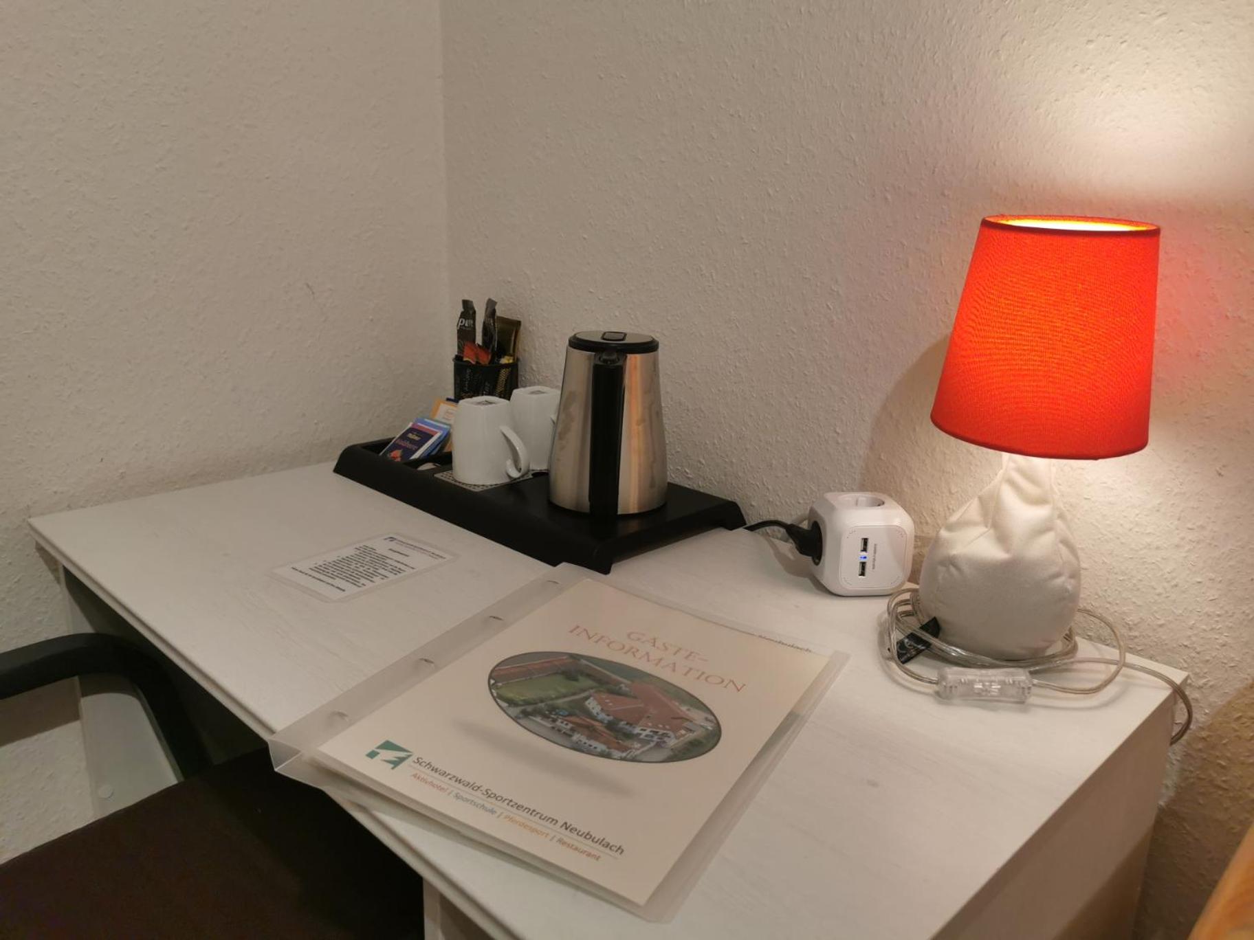 Standard Twin Room photo 3