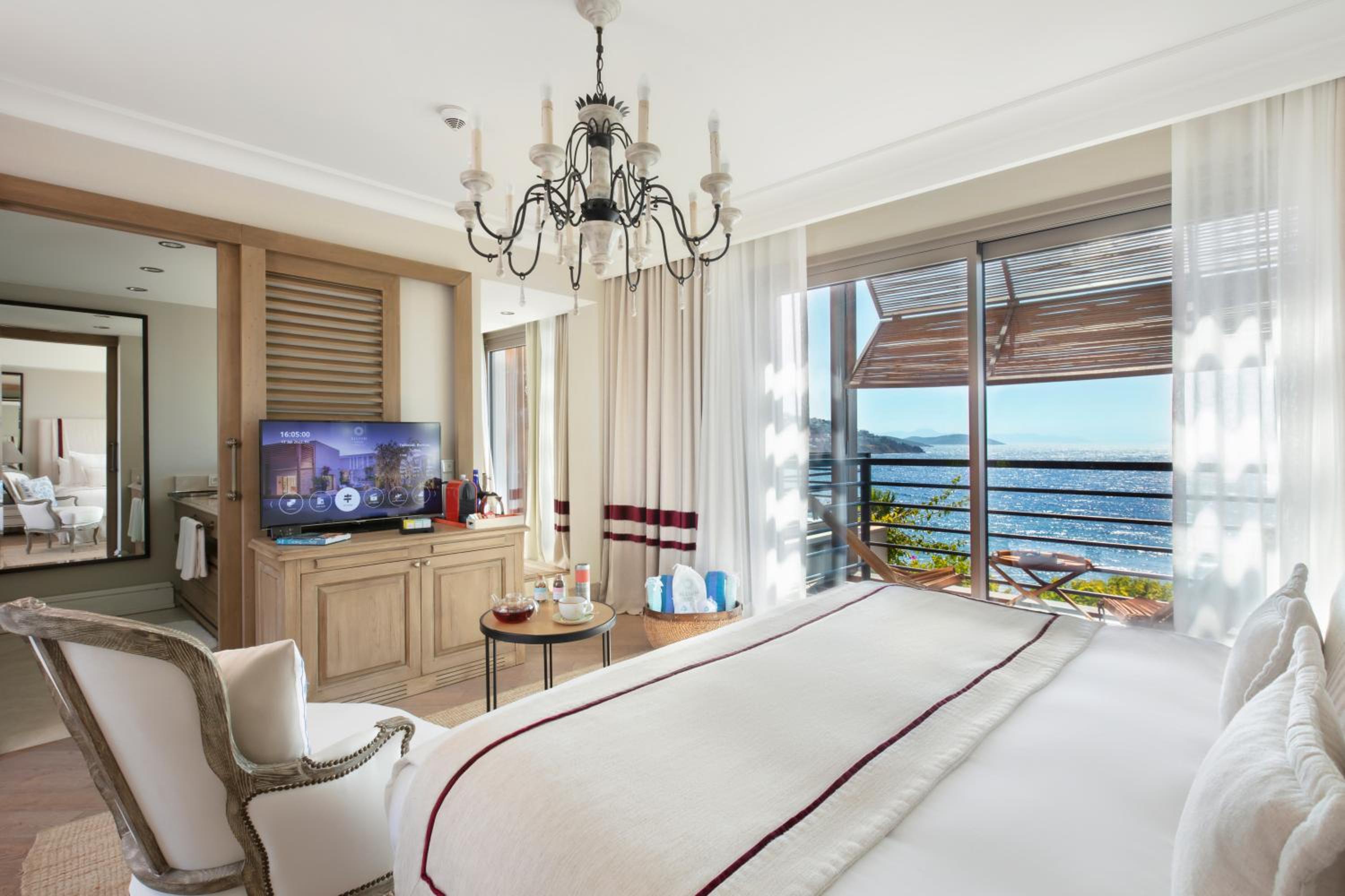 Signature Seaview Room