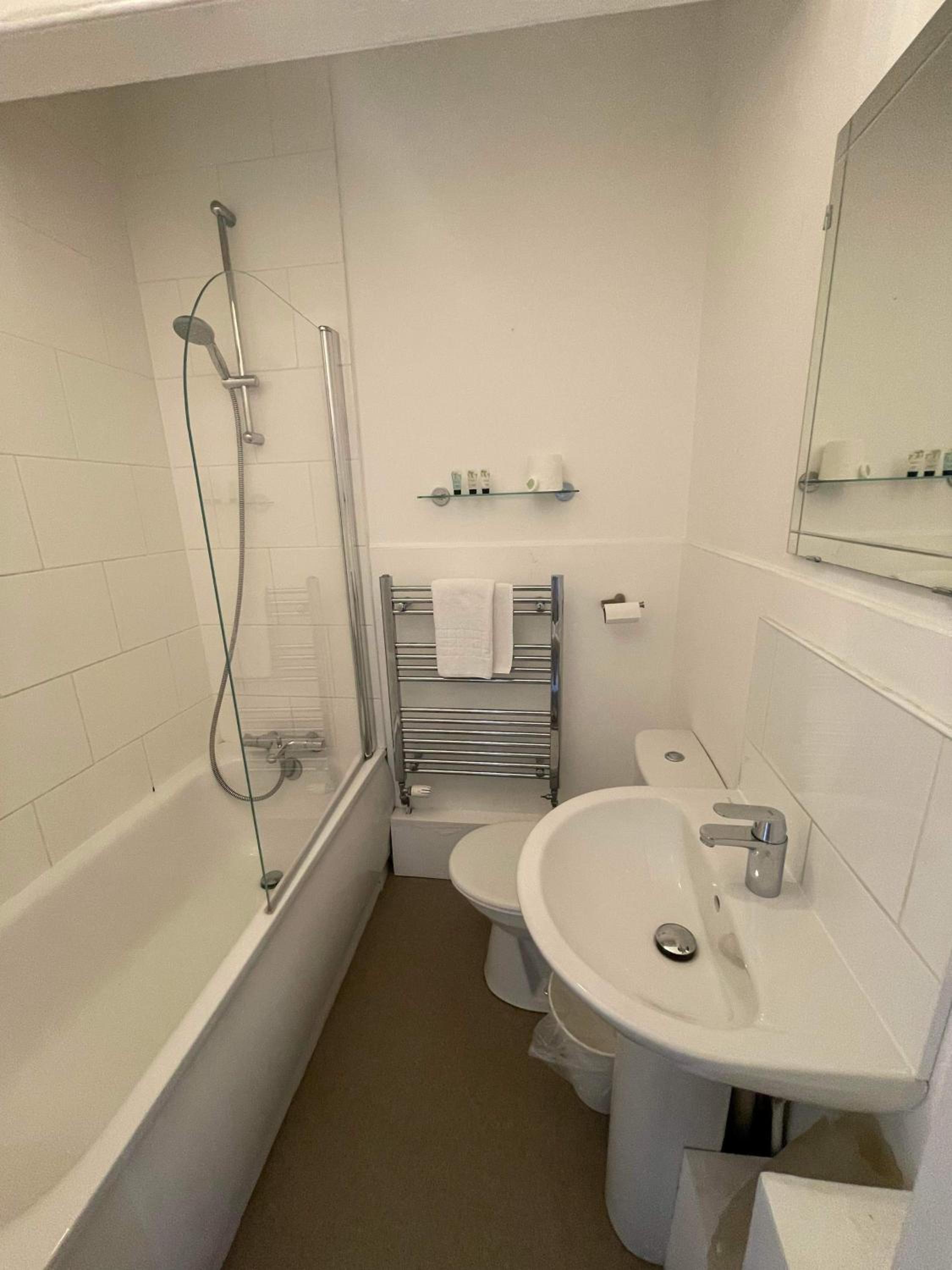 Single Room with Shower photo 2
