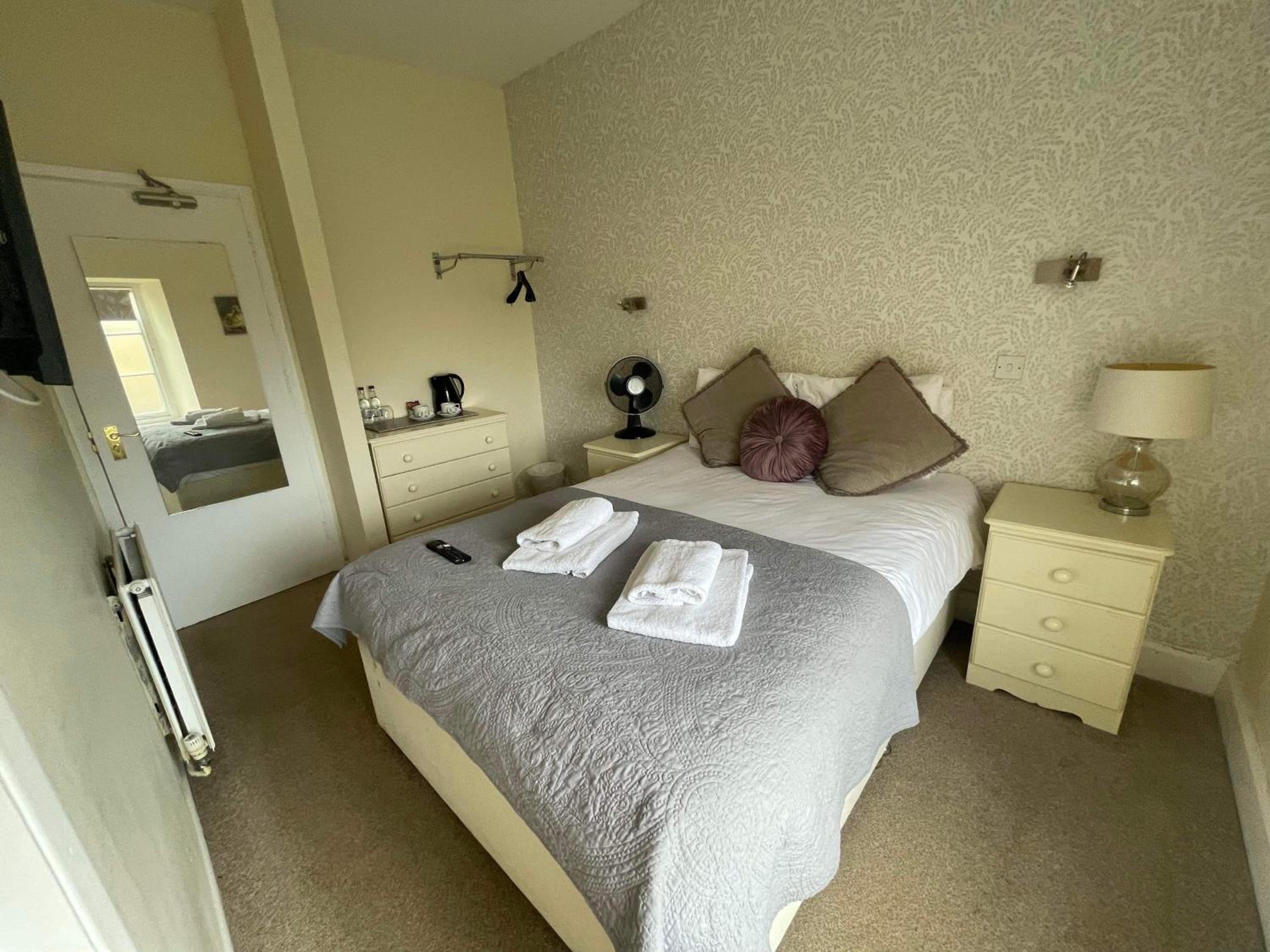 Double Room with Shower photo 1
