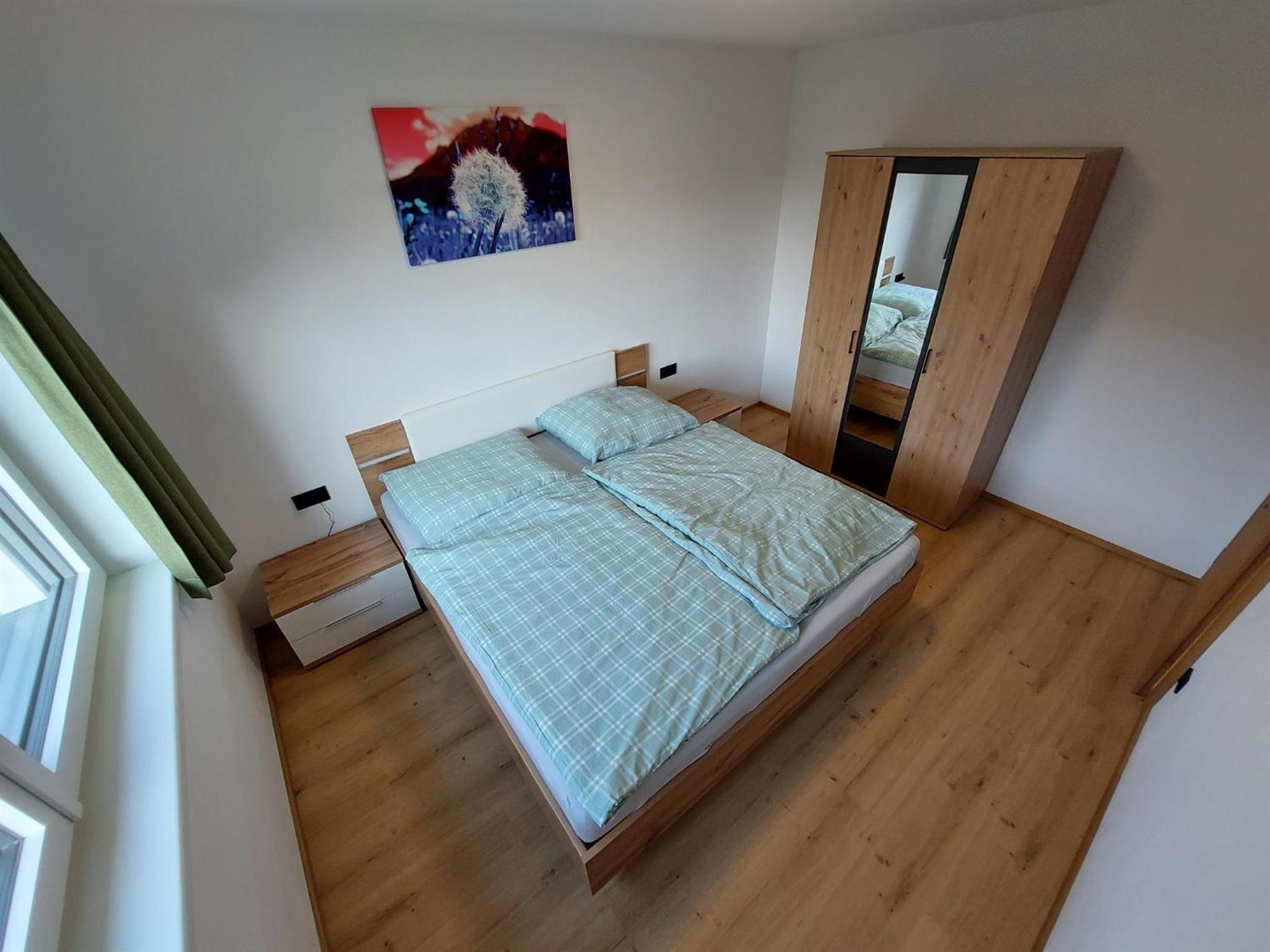 One-Bedroom Apartment with Shower photo 1