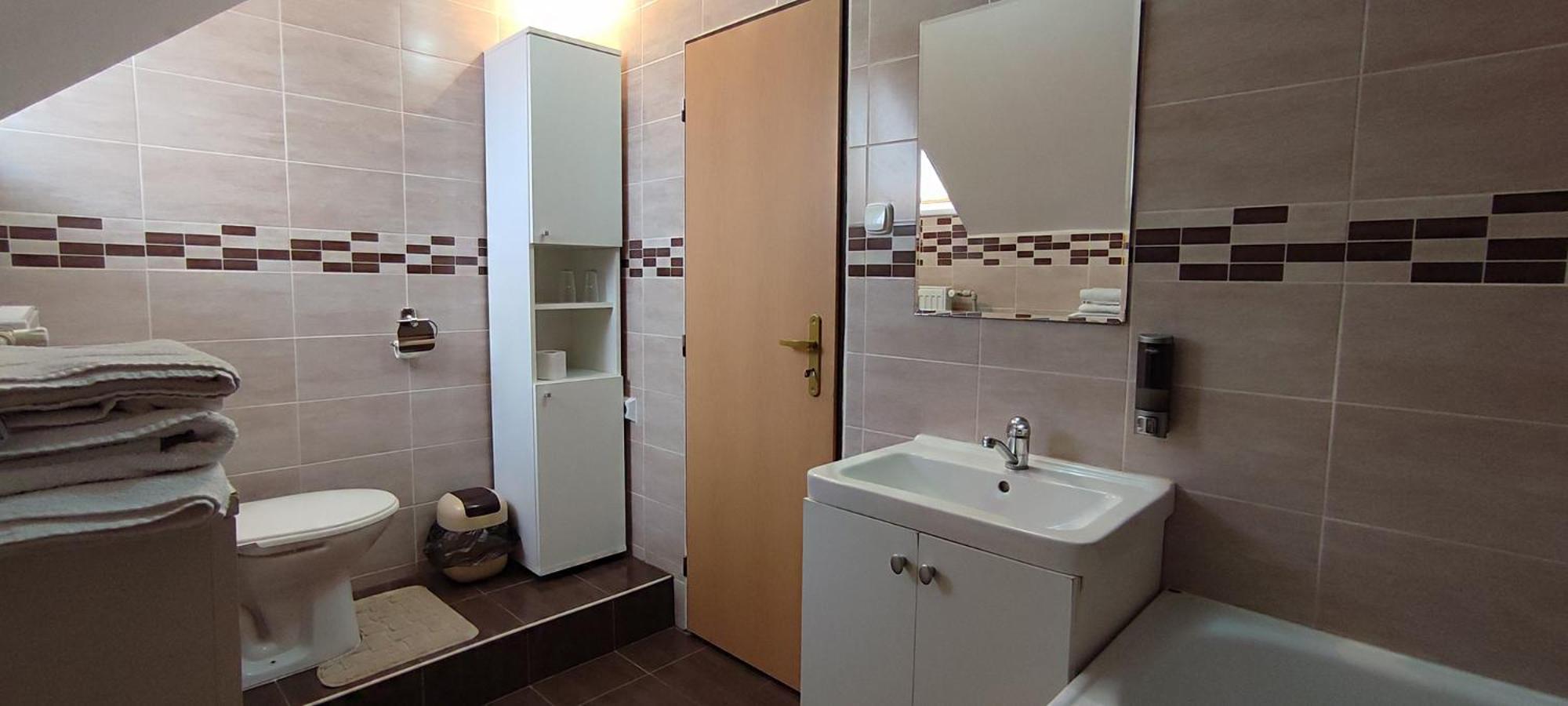 Double Room - Photo 24