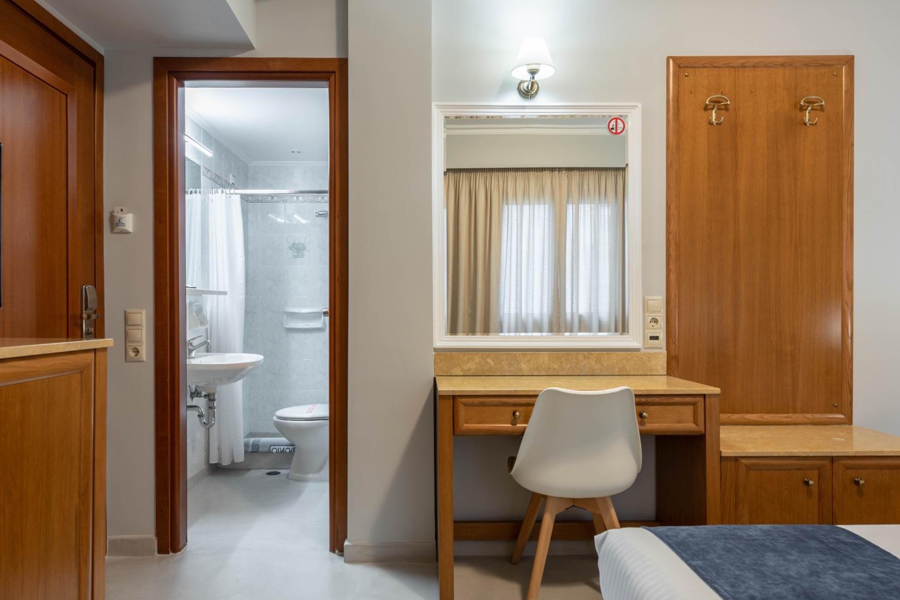 Single Room photo 3