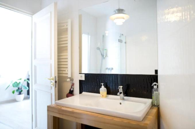 One-Bedroom Apartment - Photo 6