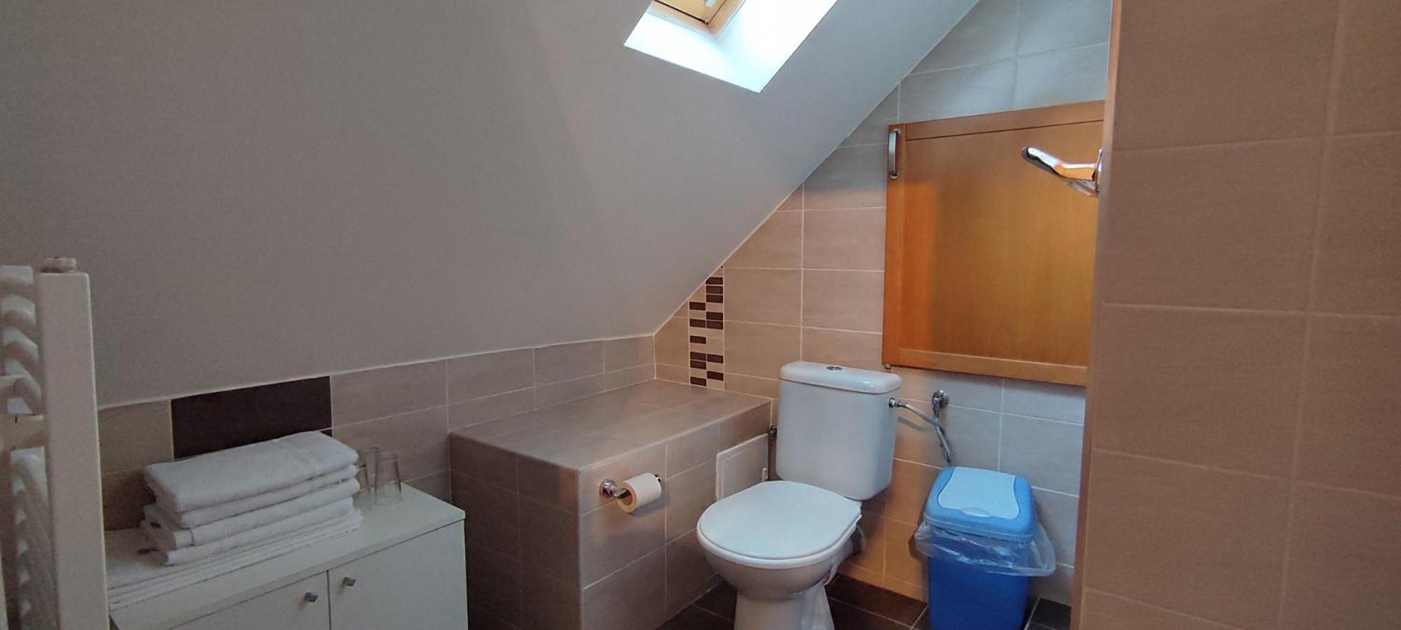 Family Room - Photo 5