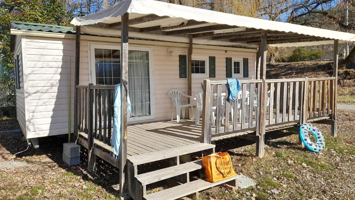 Mobile Home photo 2