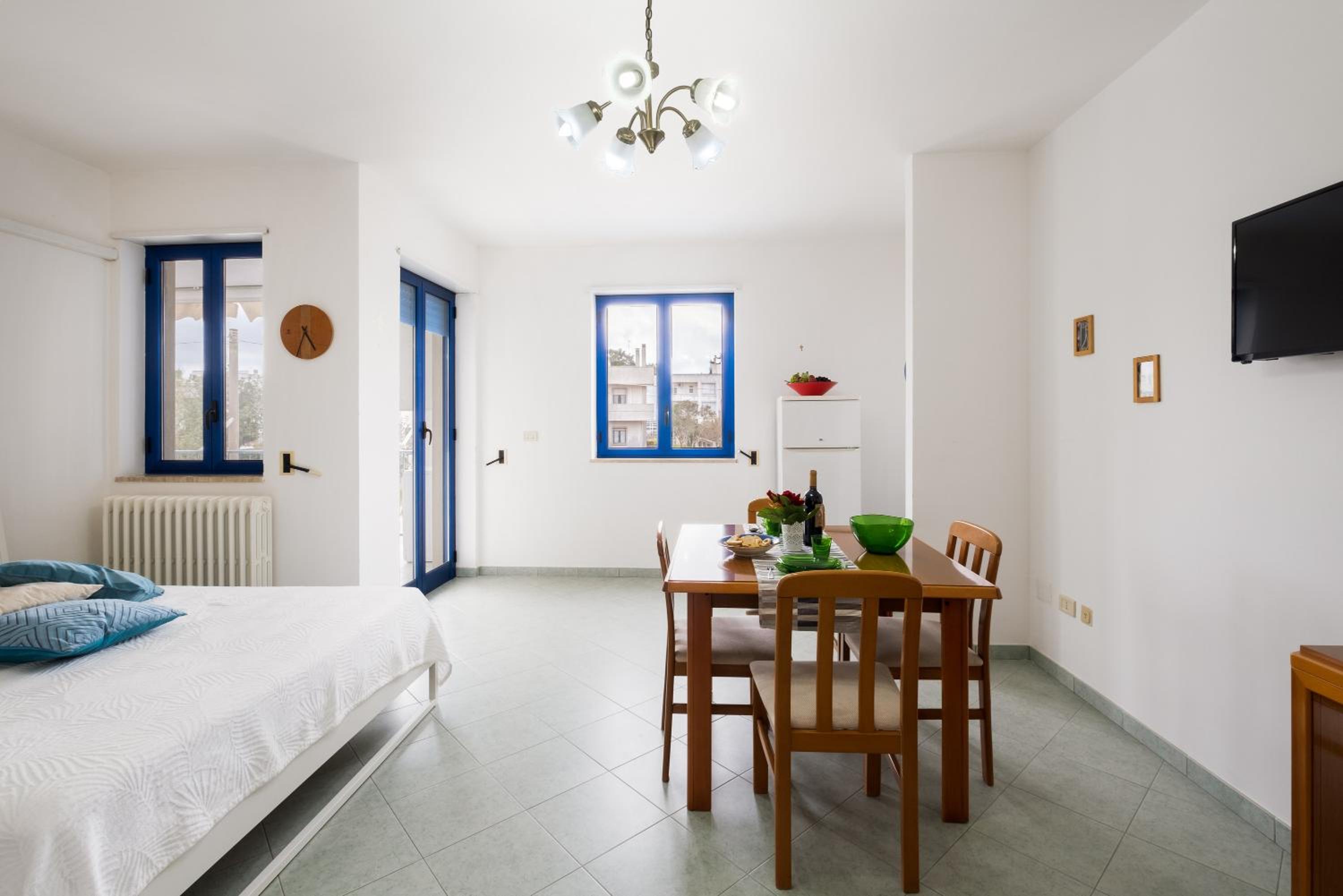 Superior One-Bedroom Apartment with Balcony
