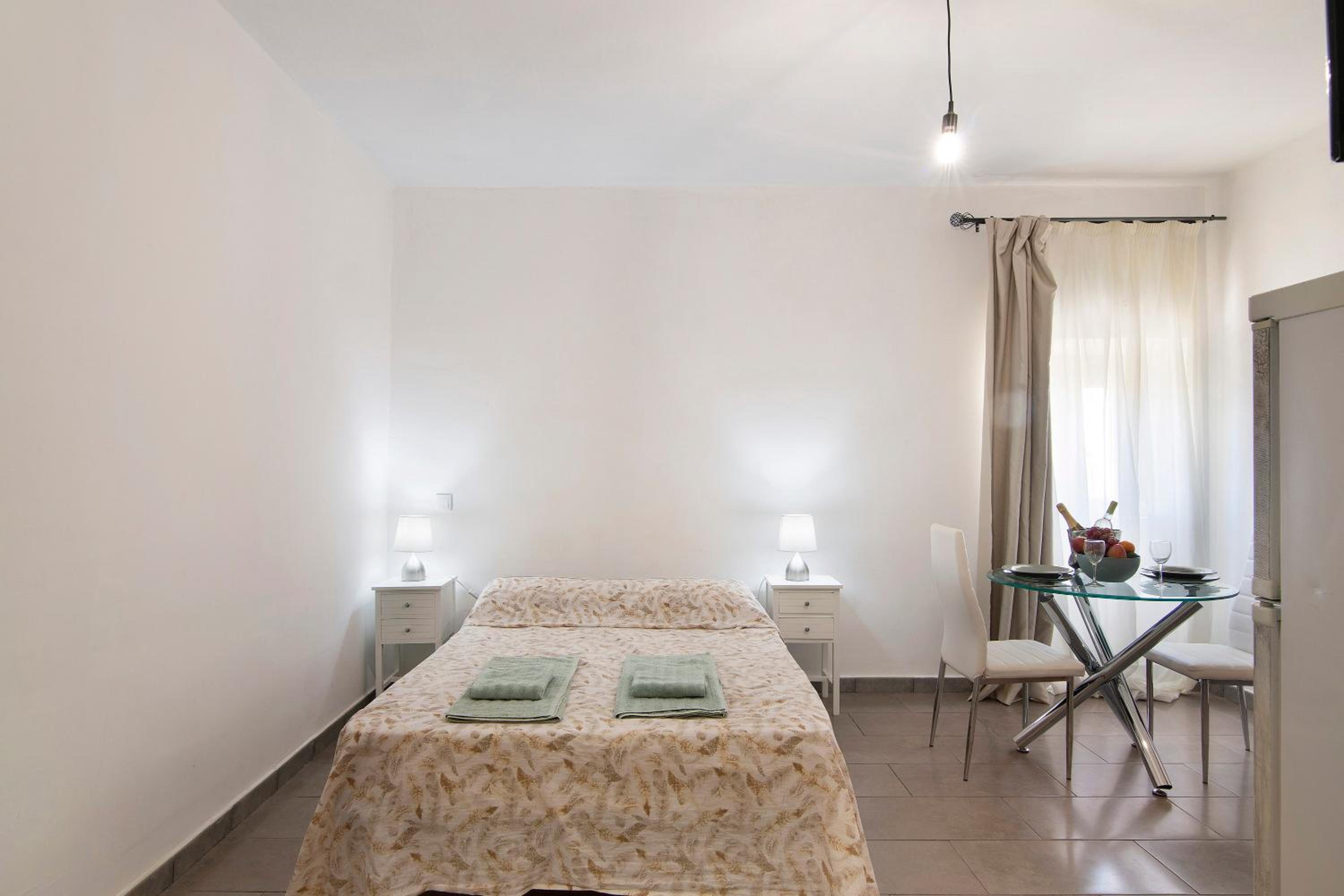 Superior One-Bedroom Apartment With Balcony
