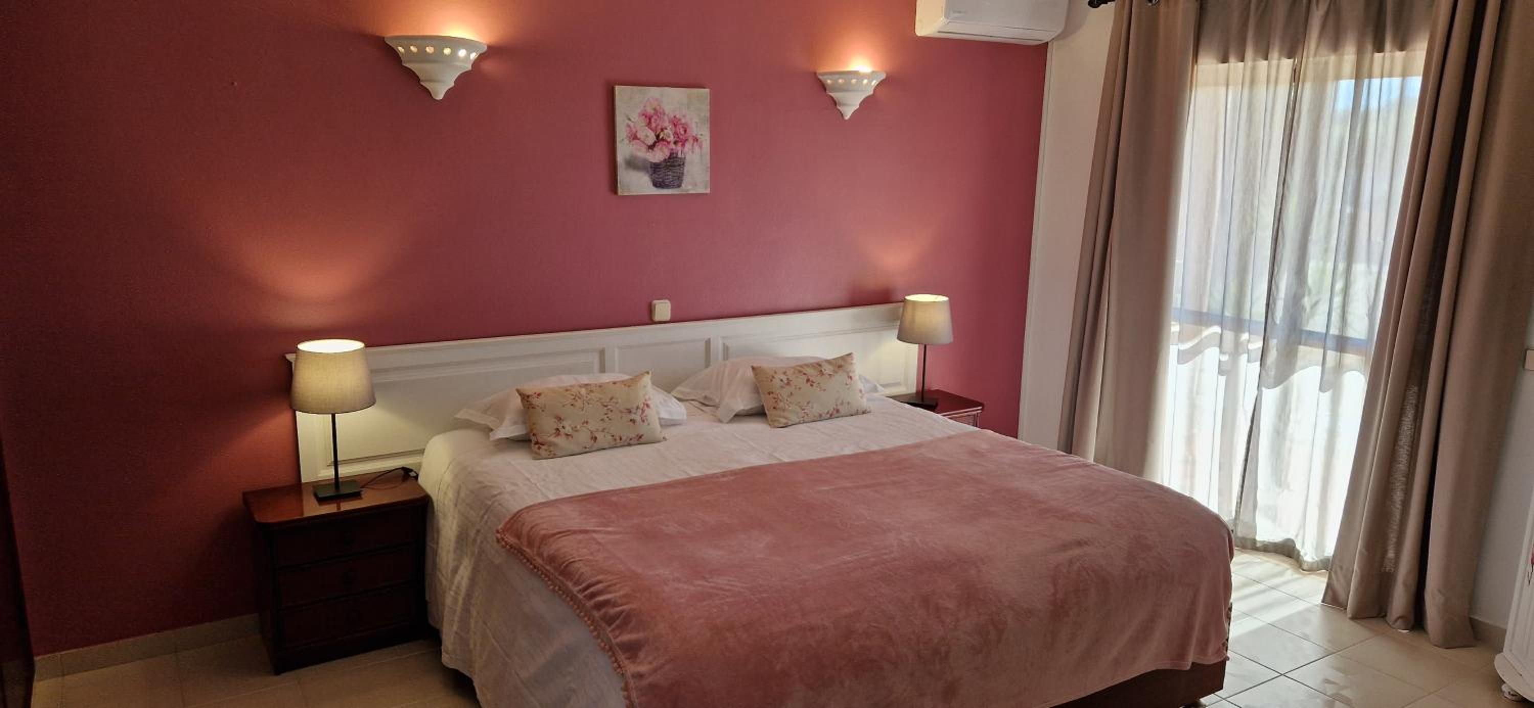 Double Room with Garden View - Photo 6