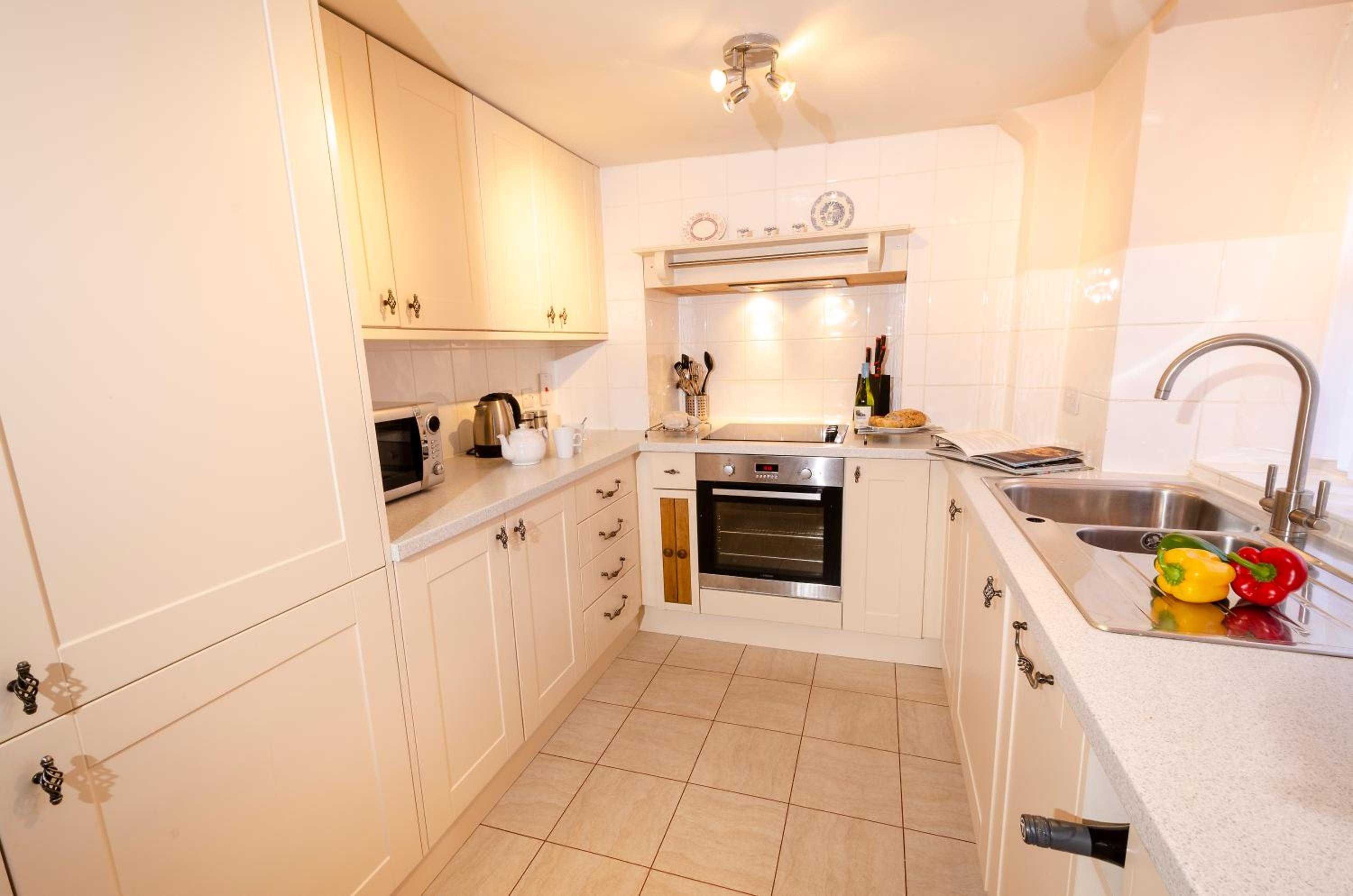 Three-Bedroom House photo 2