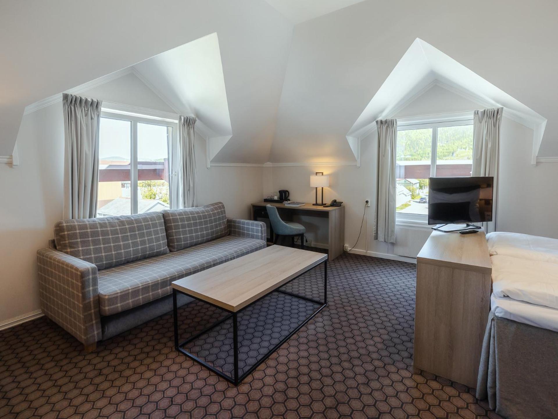 Deluxe Double or Twin Room with City View photo 1